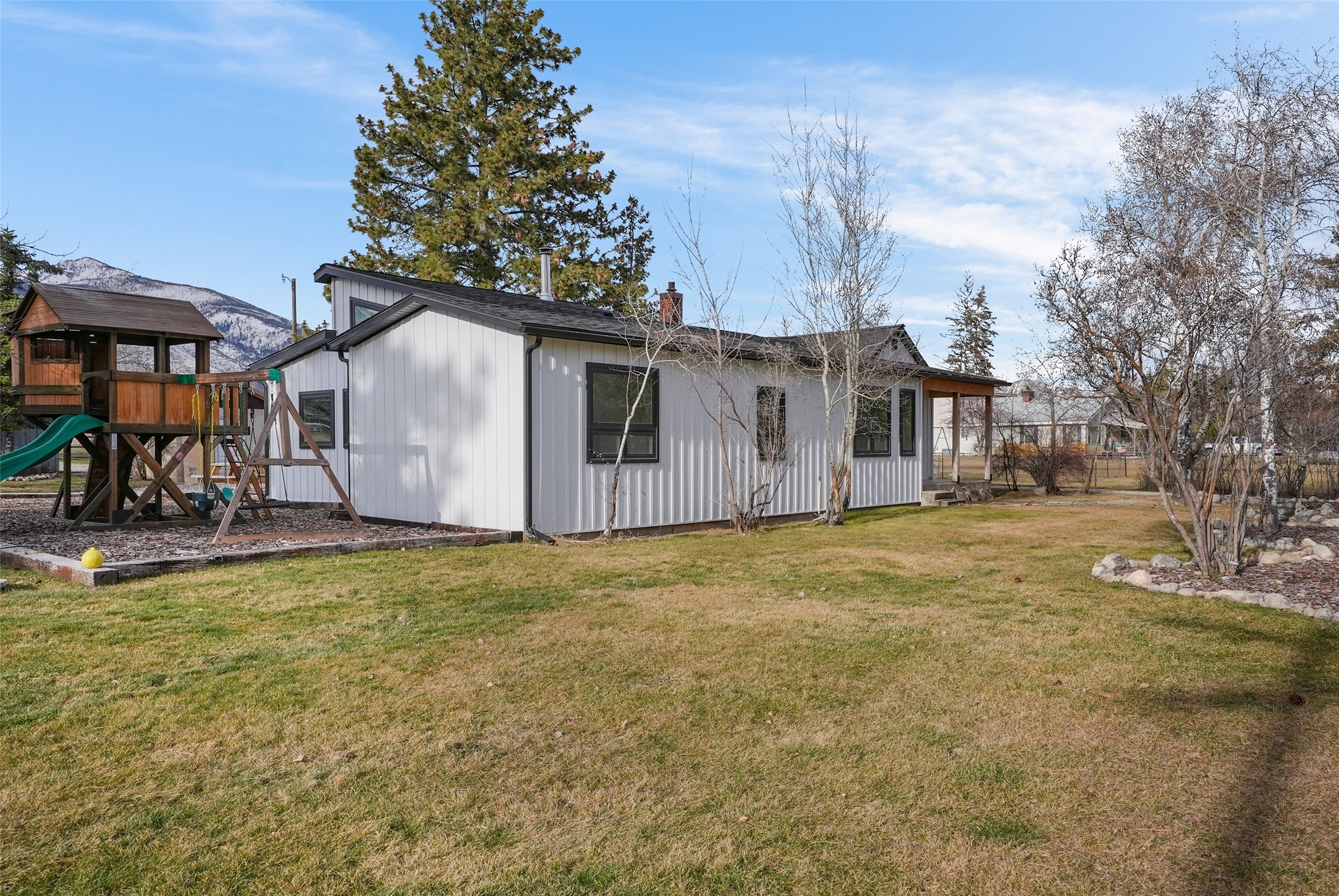360 W River Road Property Photo 40
