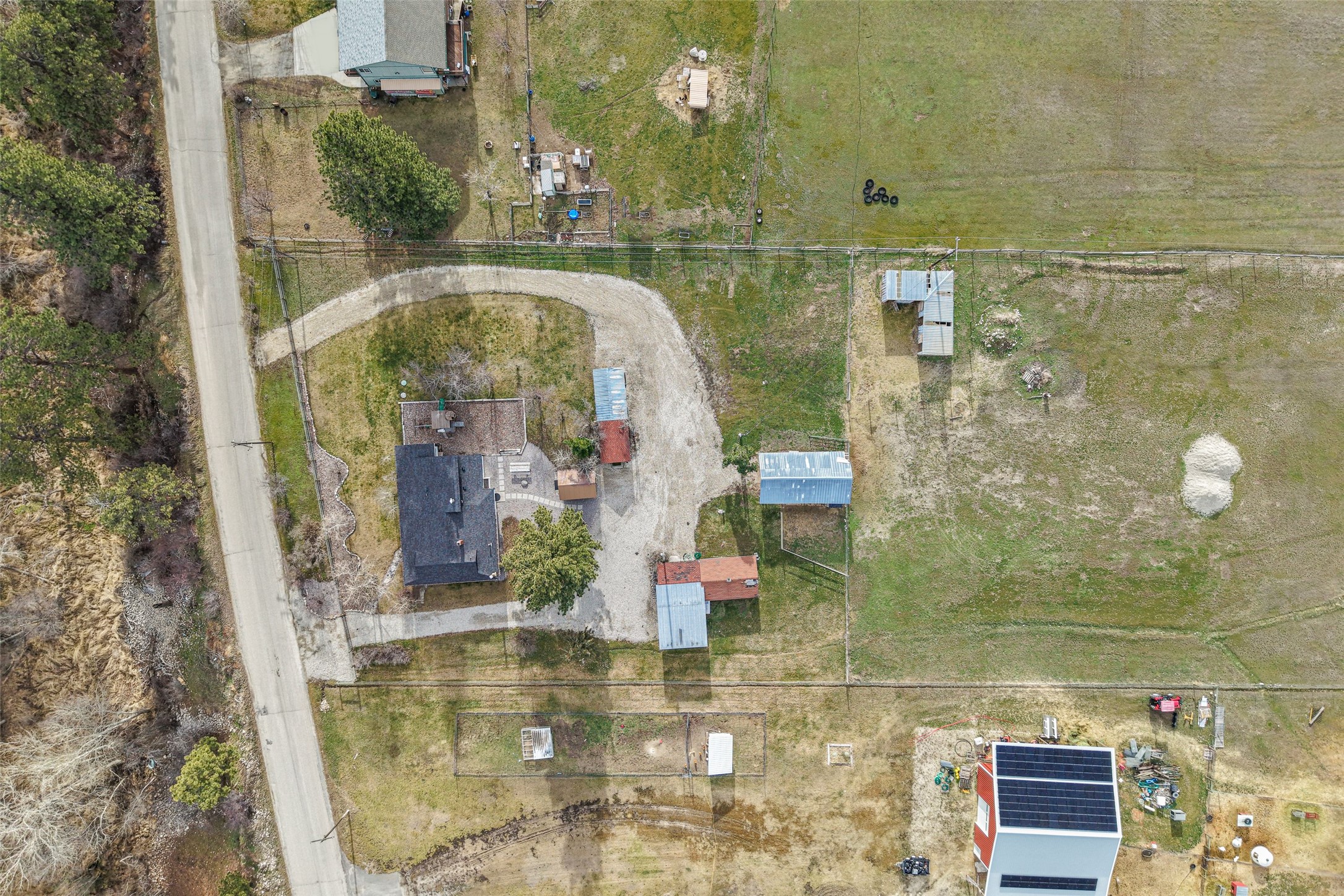 360 W River Road Property Photo 64