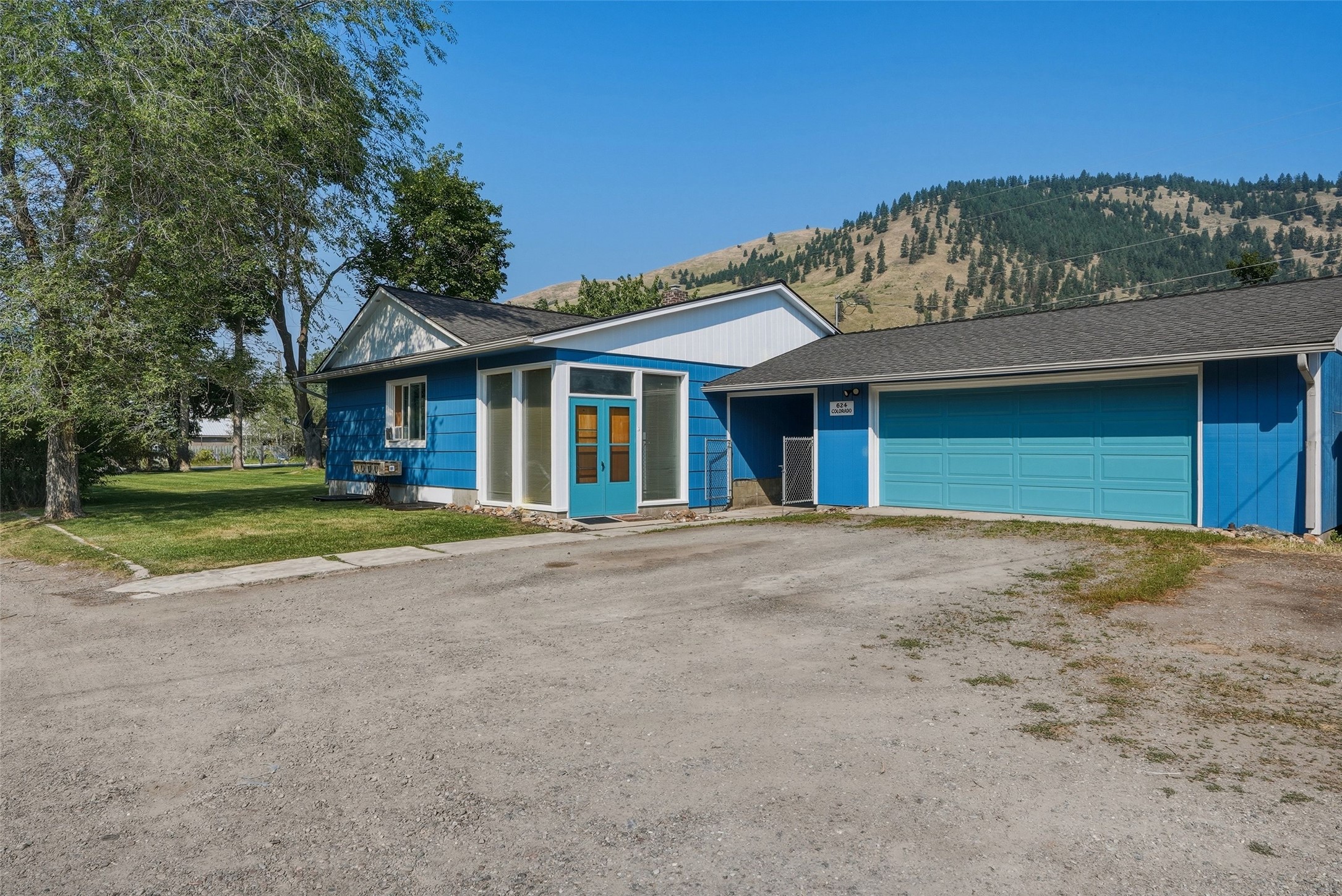 624 Colorado Avenue Property Photo 1