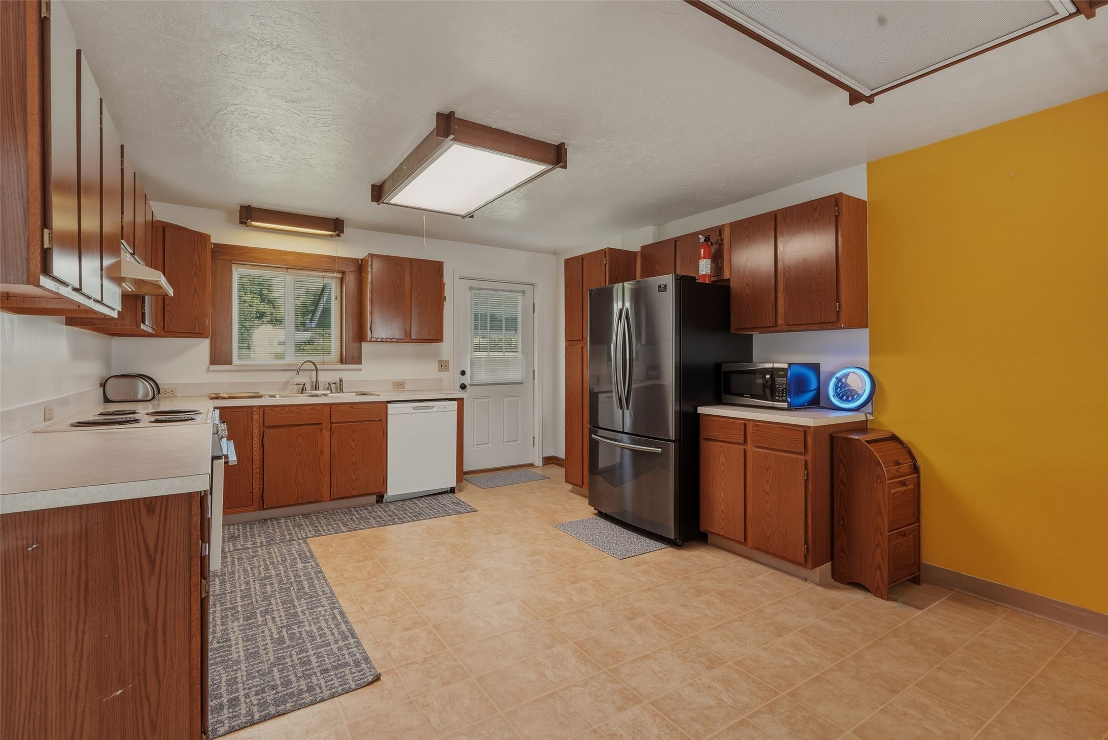 624 Colorado Avenue Property Photo 9