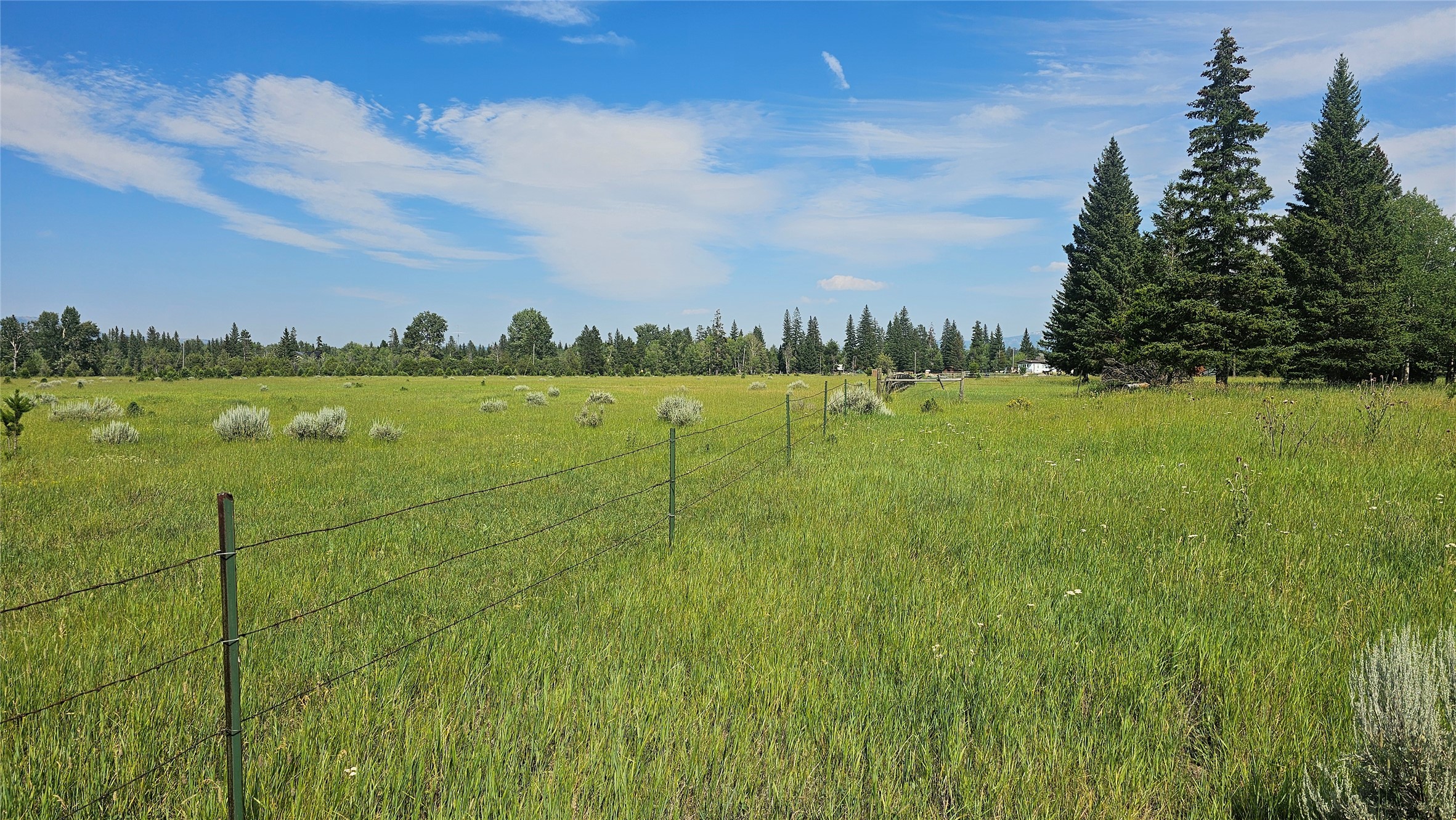 Na W Willow Creek Road Property Photo 8
