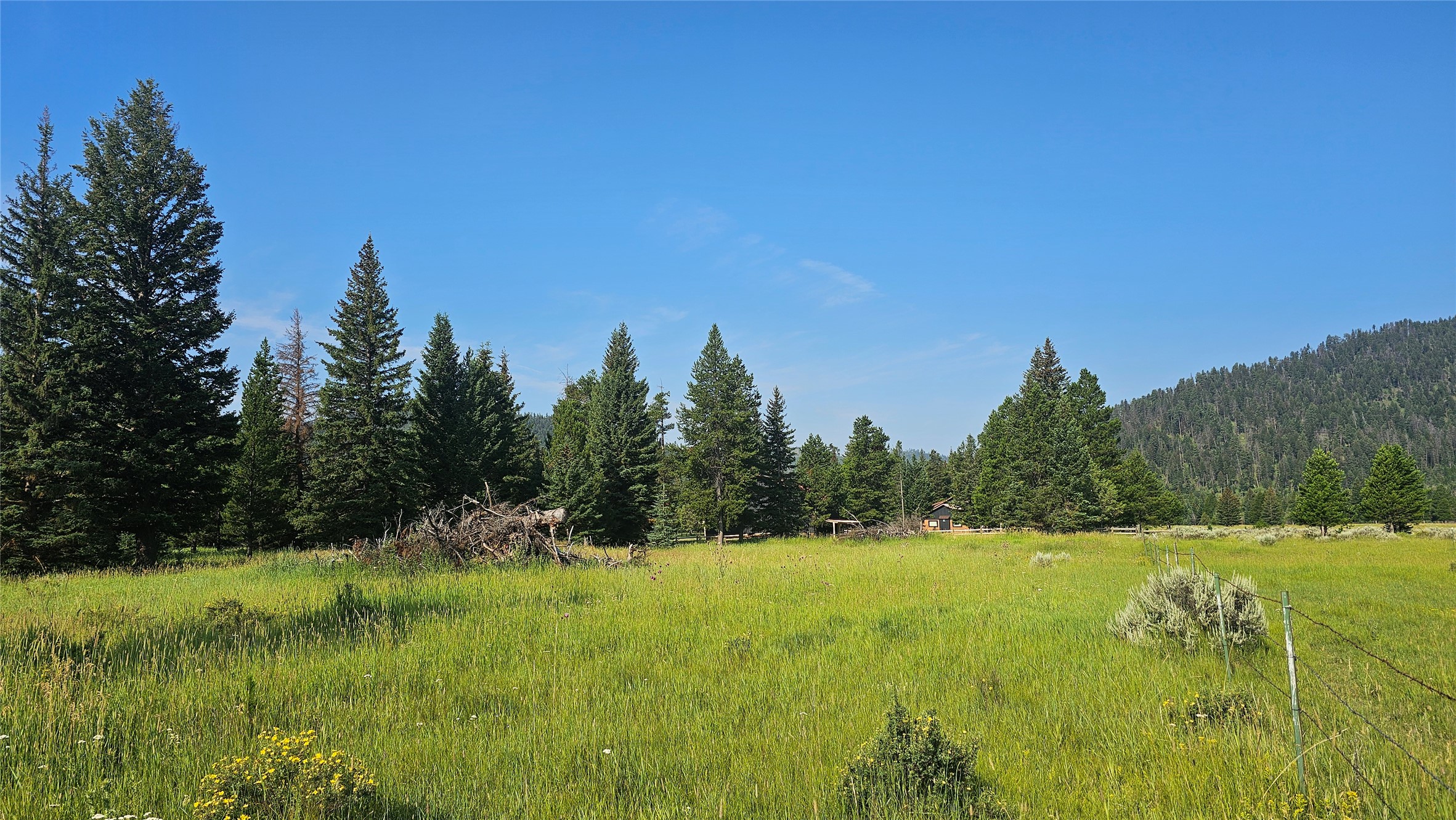 Na W Willow Creek Road Property Photo 13