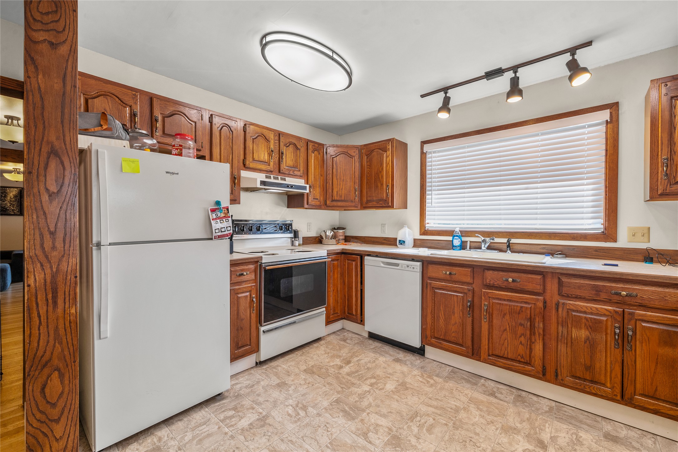 118 6th Avenue Property Photo 3