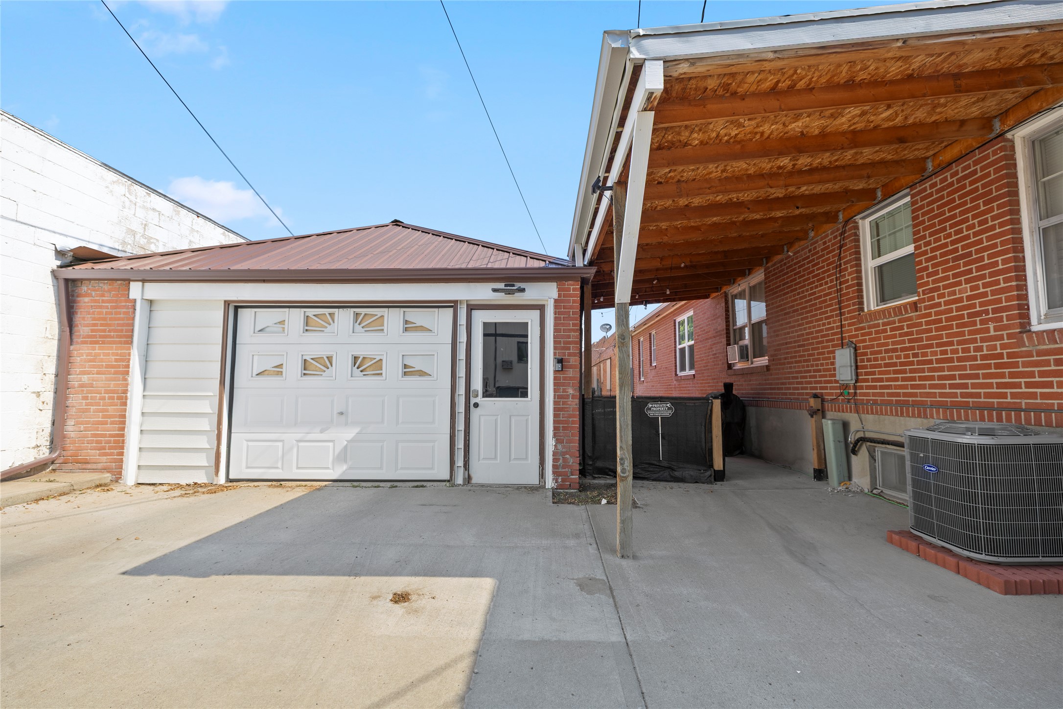 118 6th Avenue Property Photo 23