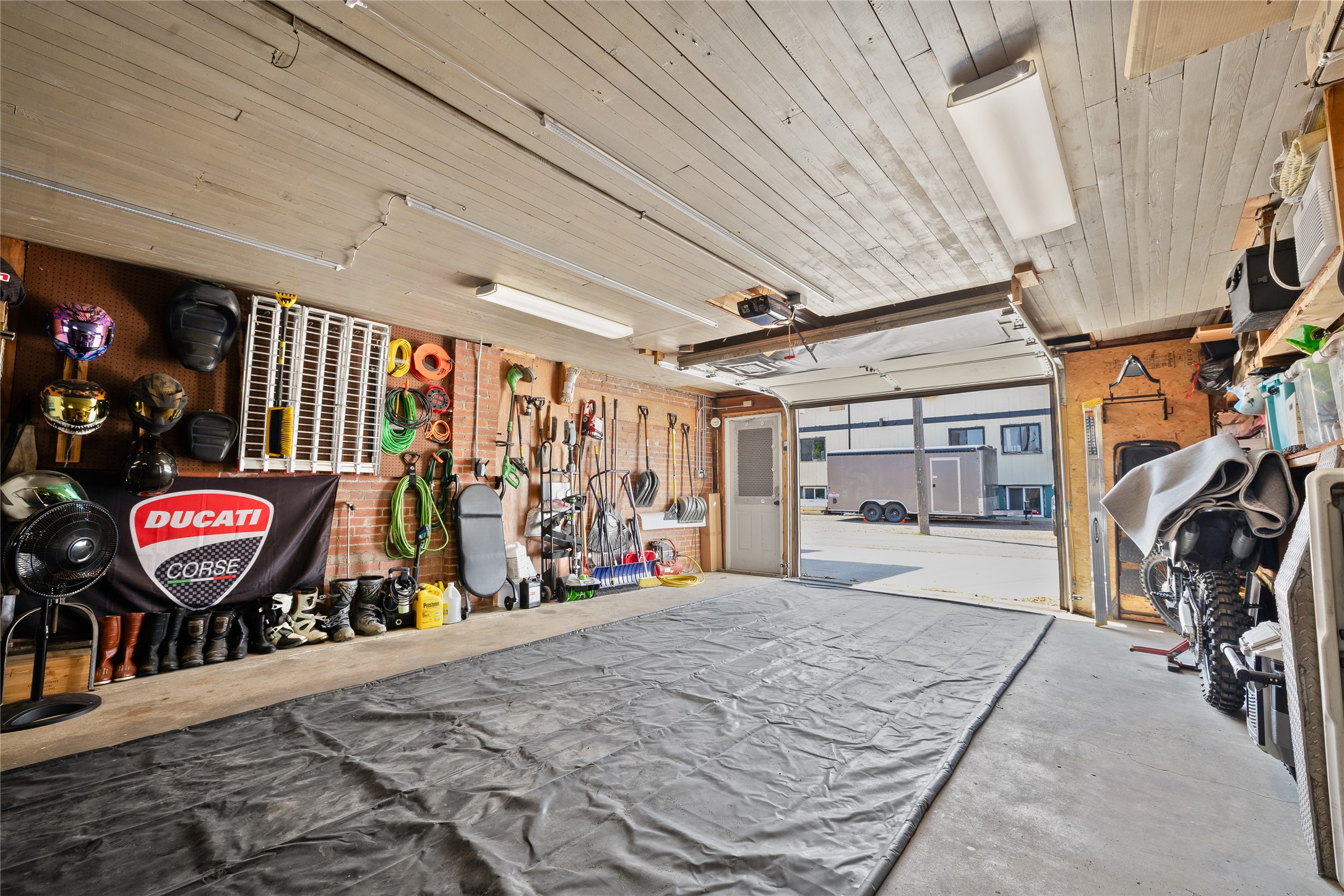118 6th Avenue Property Photo 25