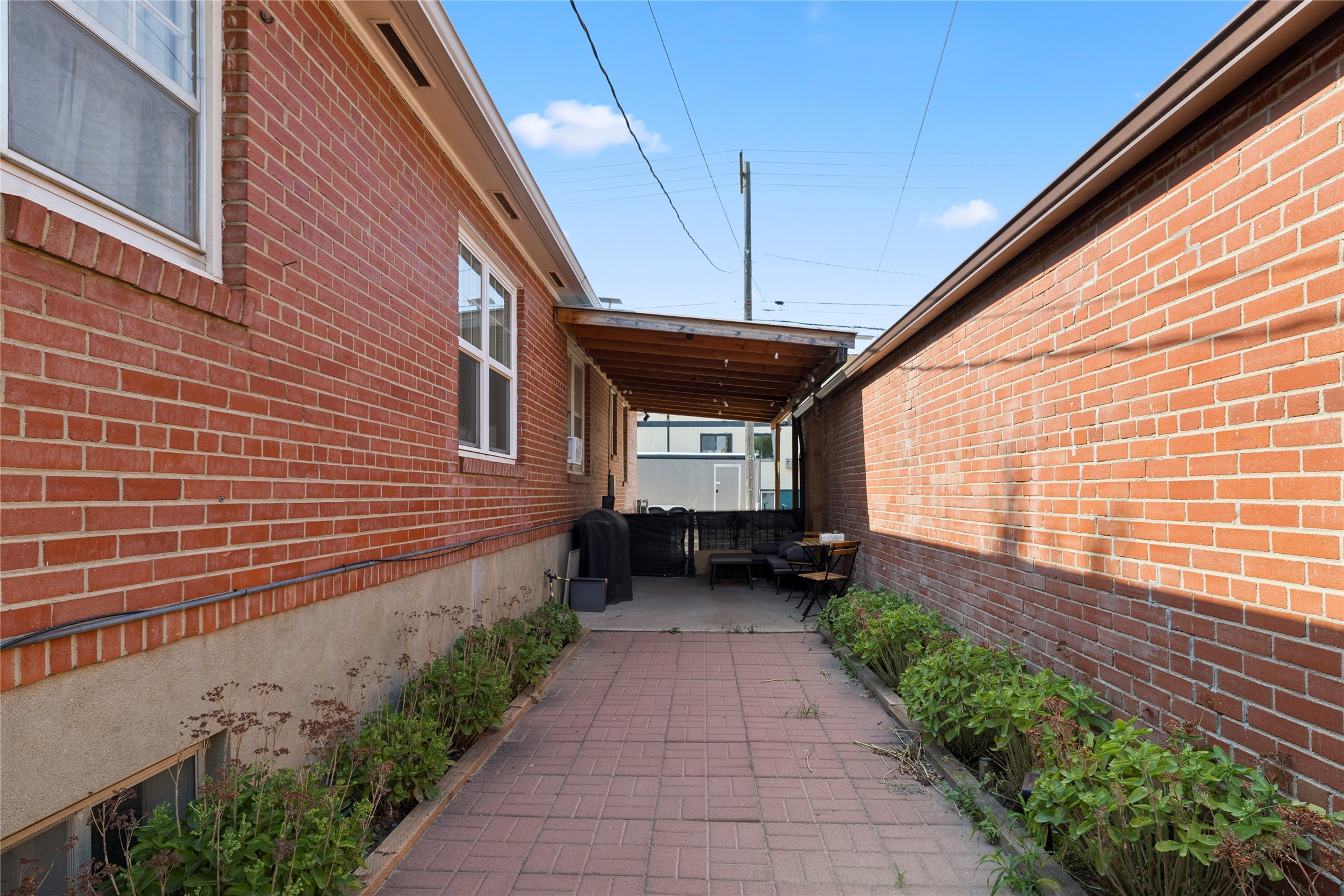 118 6th Avenue Property Photo 43