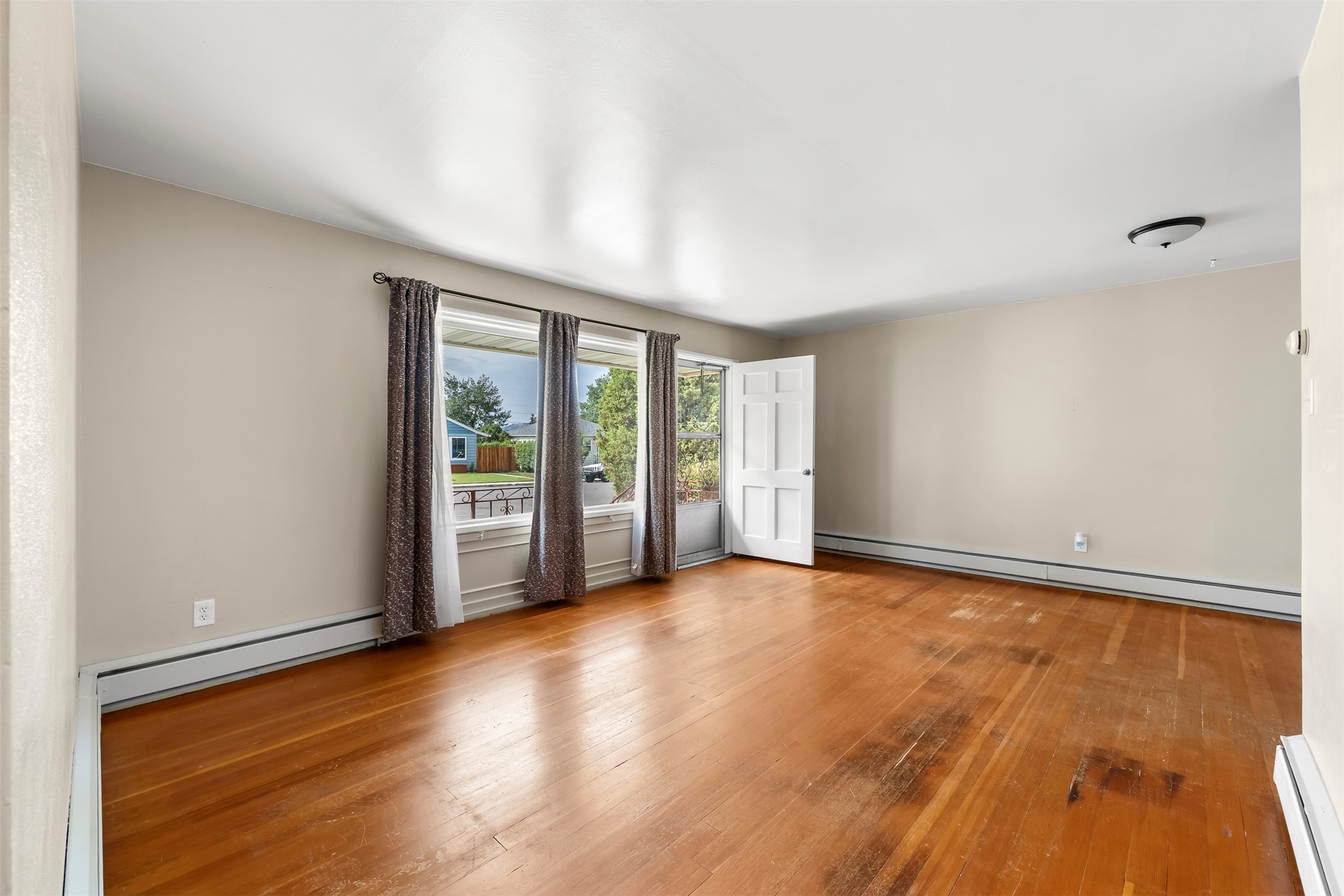 2255 North Drive Property Photo 5