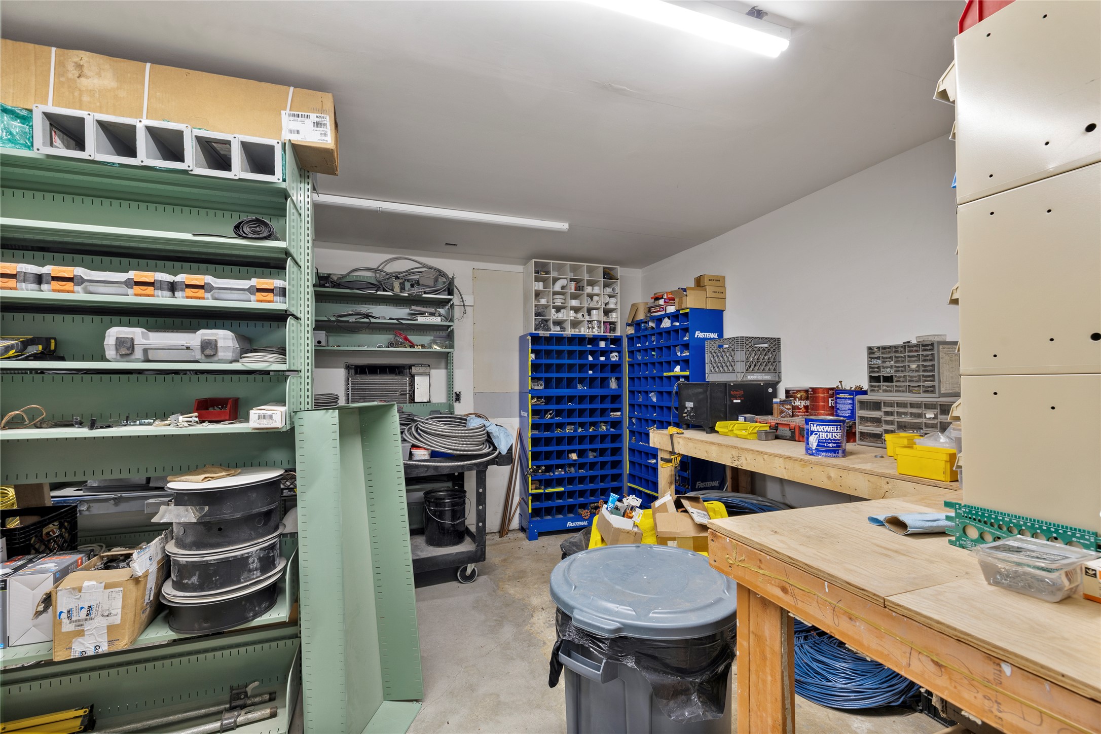 537 2nd Street Property Photo 5