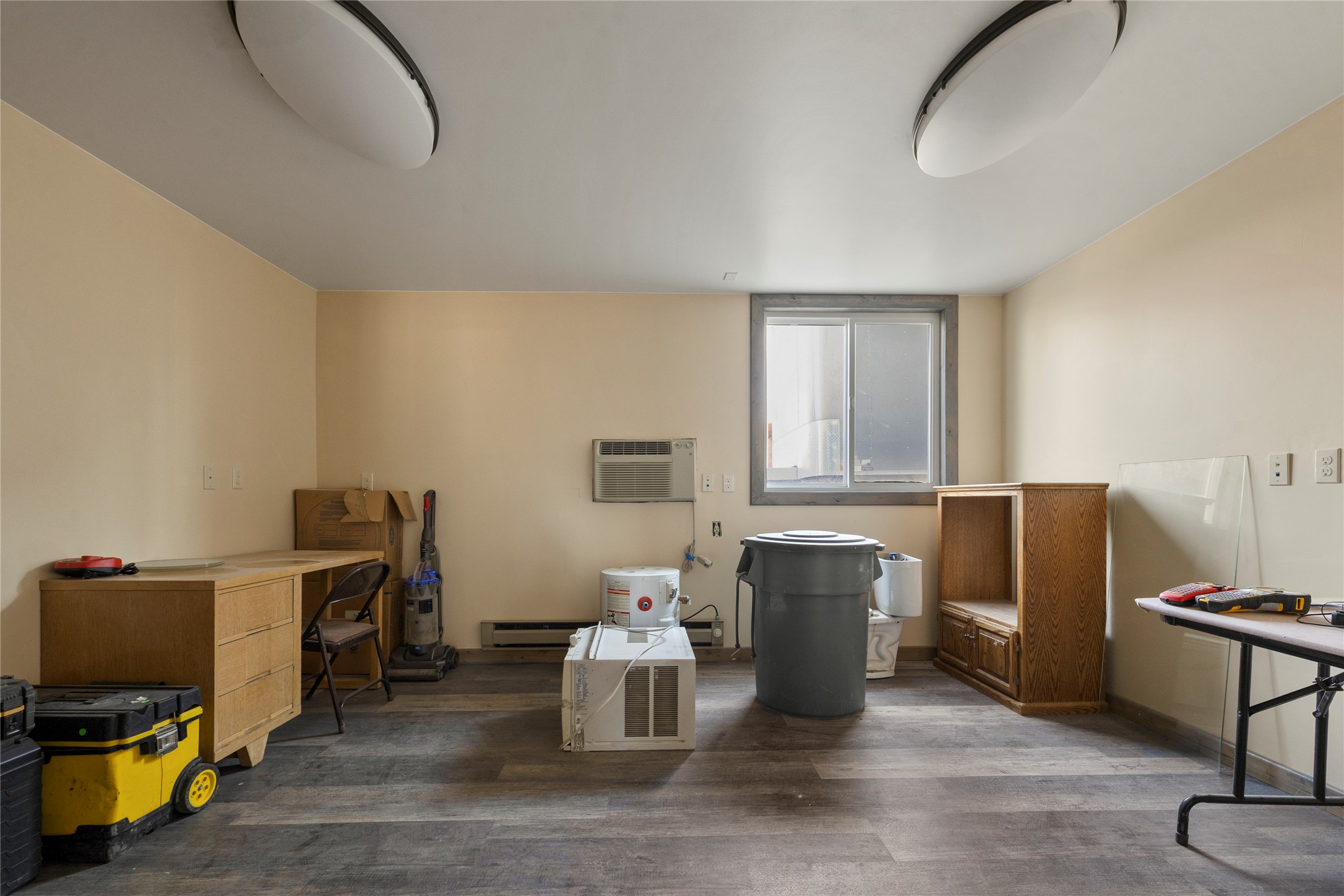 537 2nd Street Property Photo 8