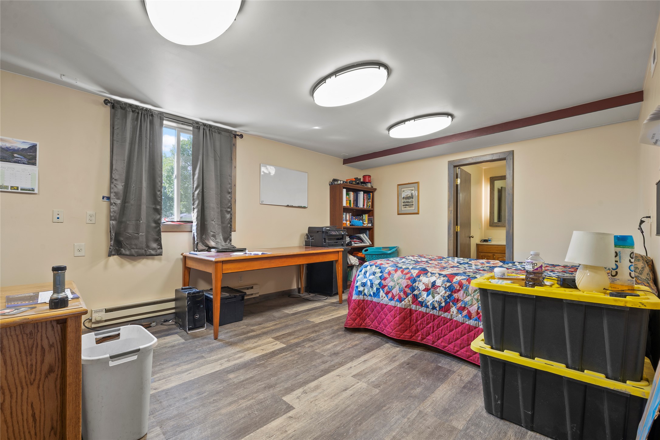 537 2nd Street Property Photo 9