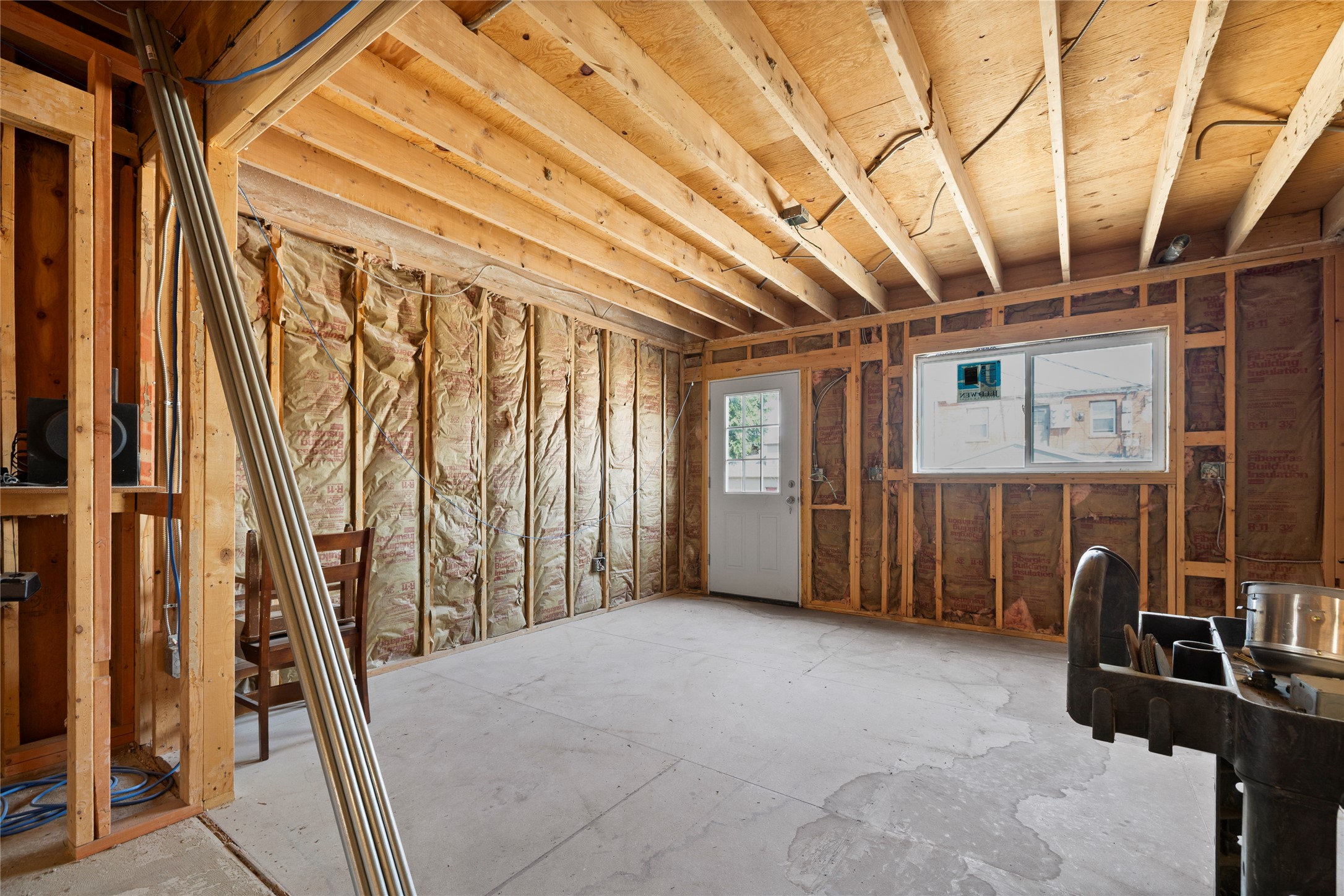 537 2nd Street Property Photo 29