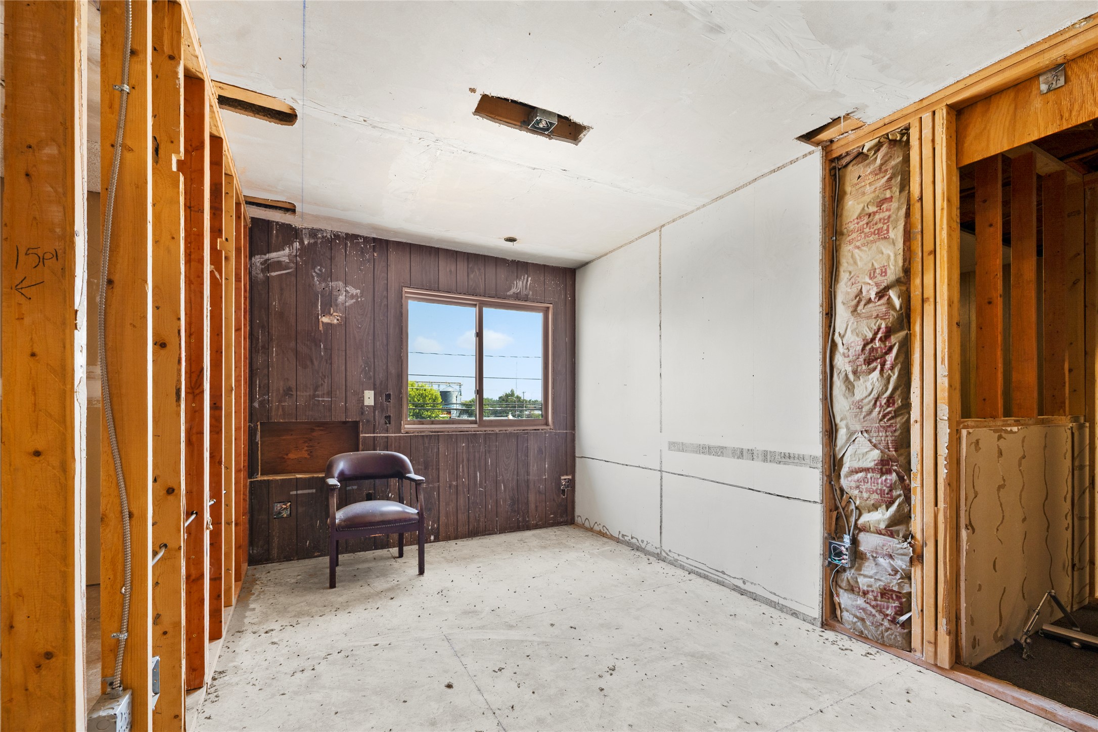537 2nd Street Property Photo 37