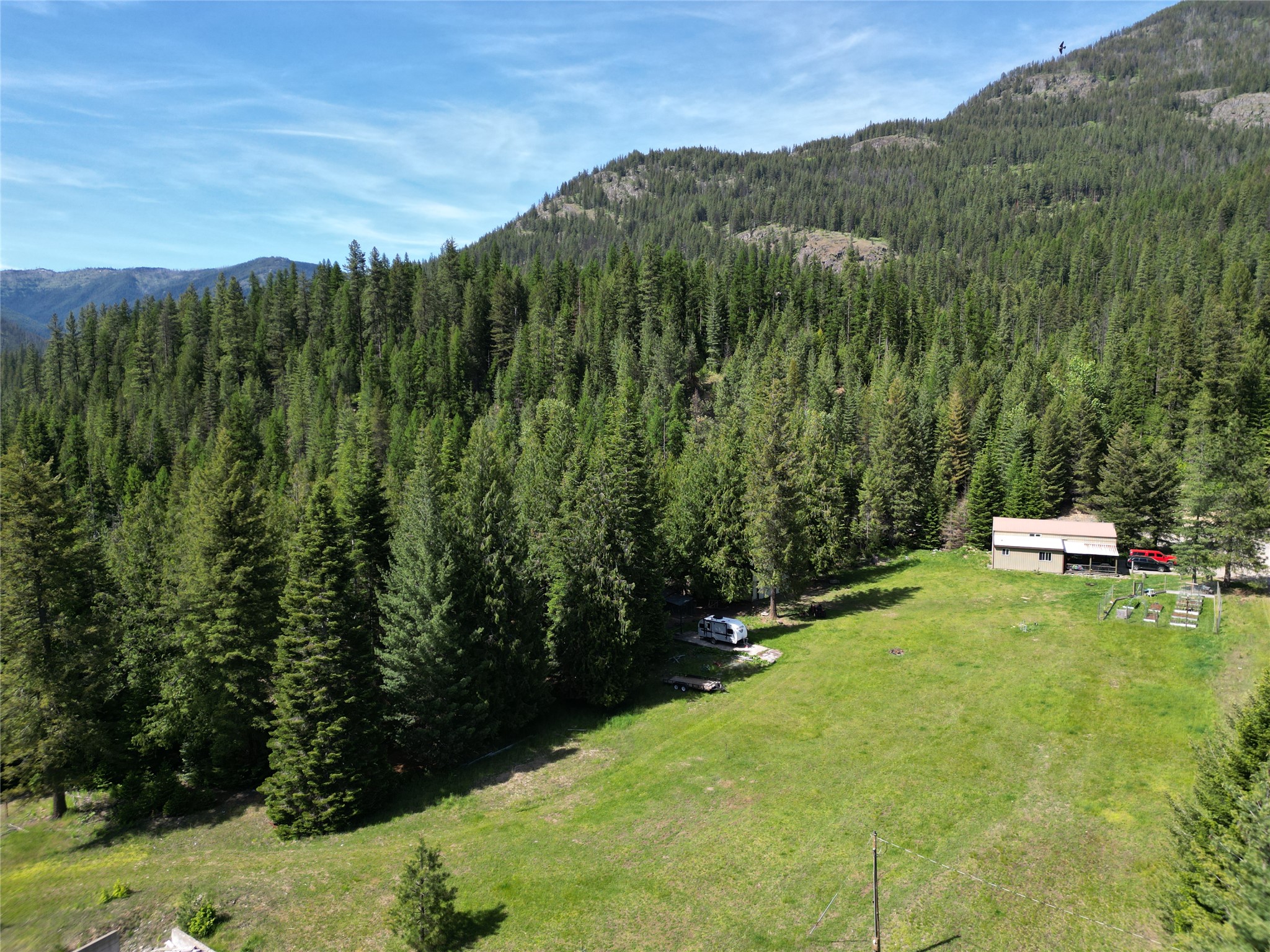 2 Cedar Grove Lane Property Photo 6