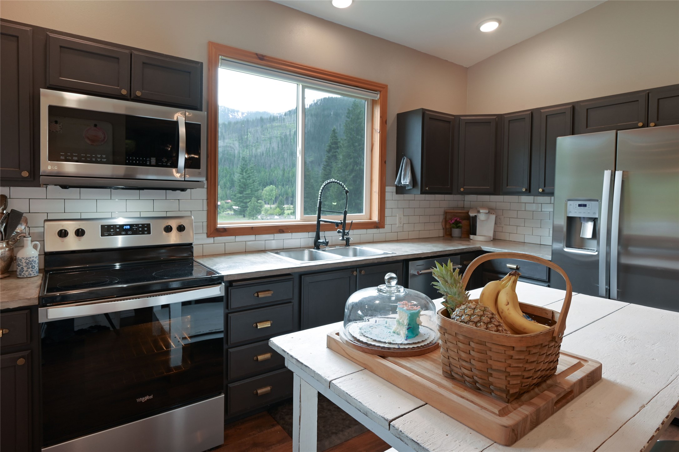 2 Cedar Grove Lane Property Photo 20