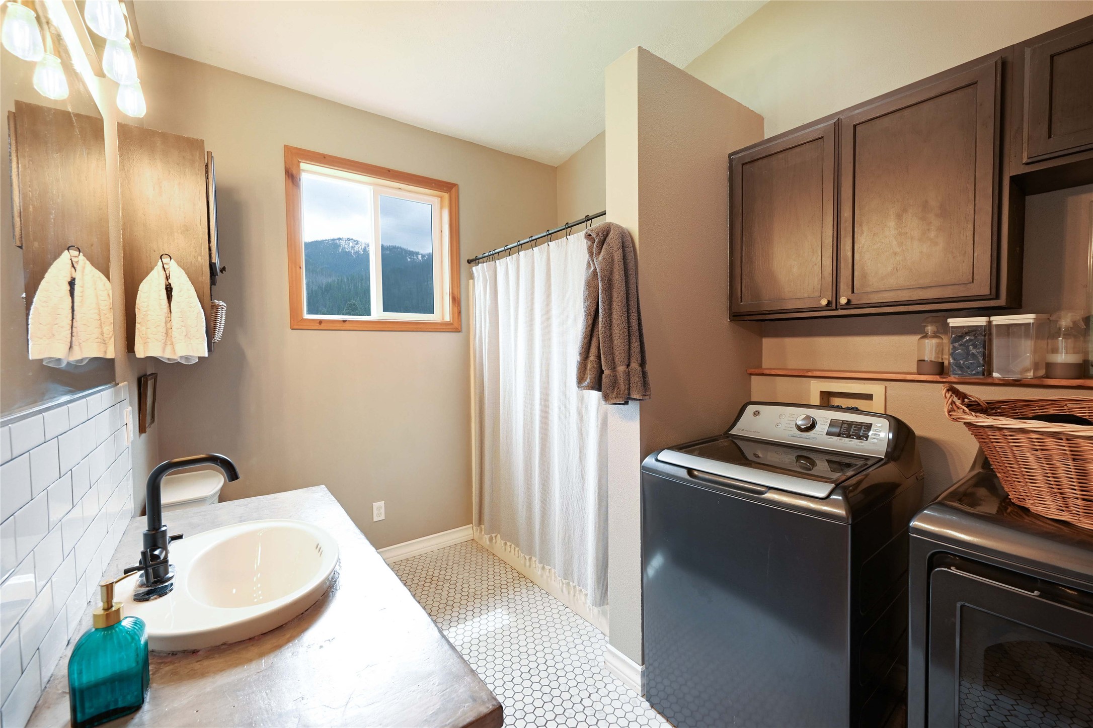 2 Cedar Grove Lane Property Photo 25