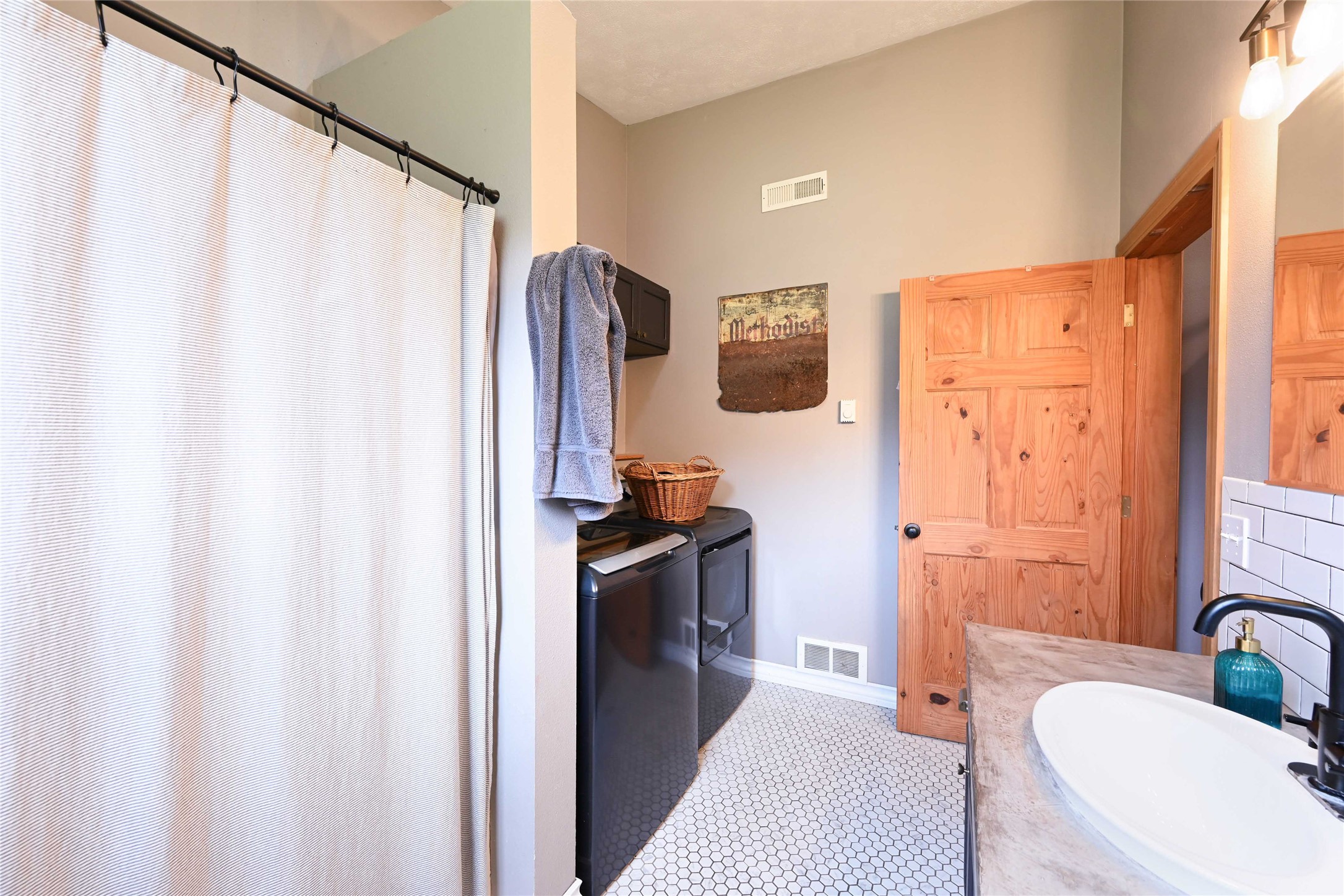 2 Cedar Grove Lane Property Photo 27