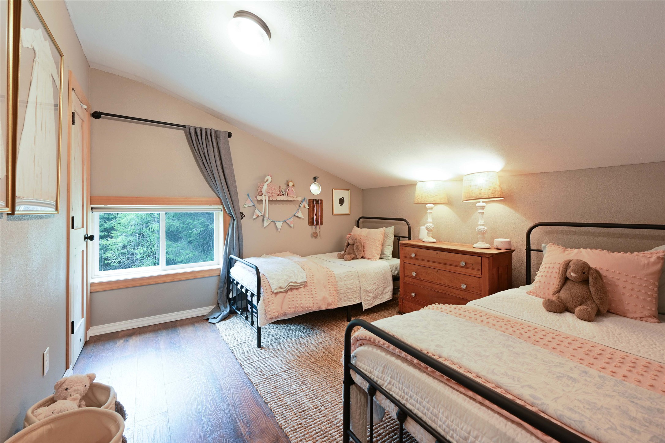 2 Cedar Grove Lane Property Photo 31