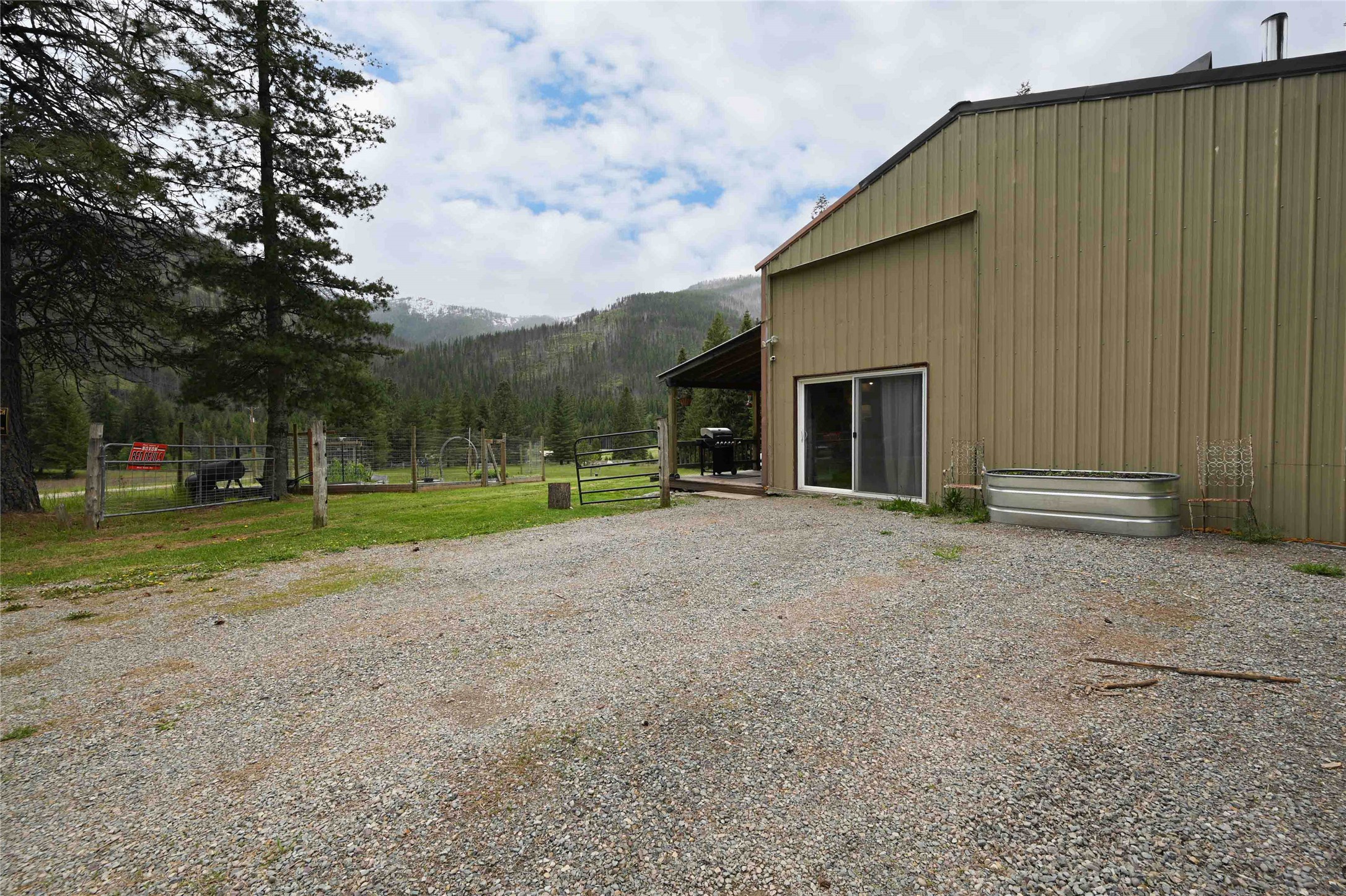 2 Cedar Grove Lane Property Photo 53