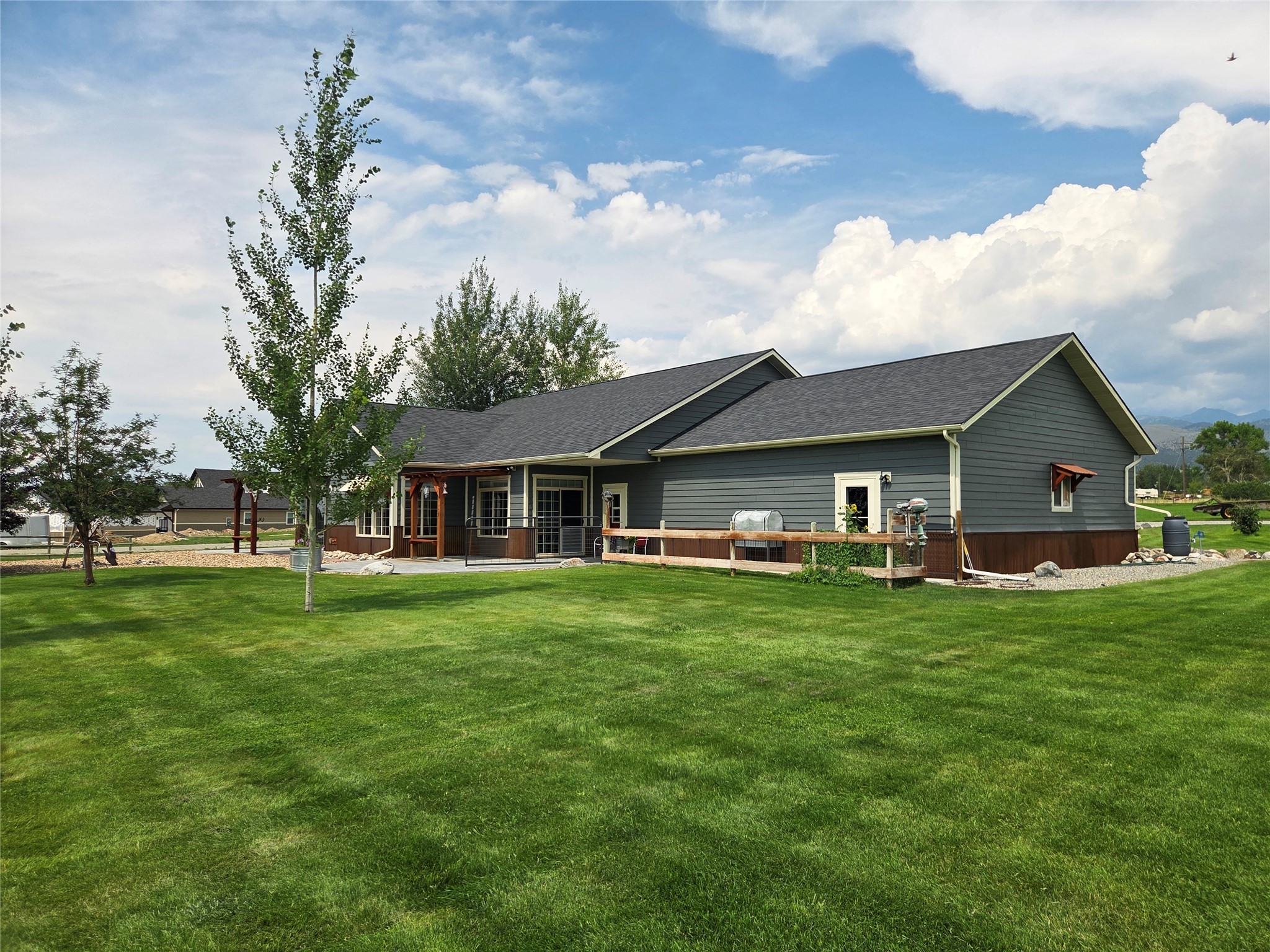 6 Hawks Court Property Photo 7