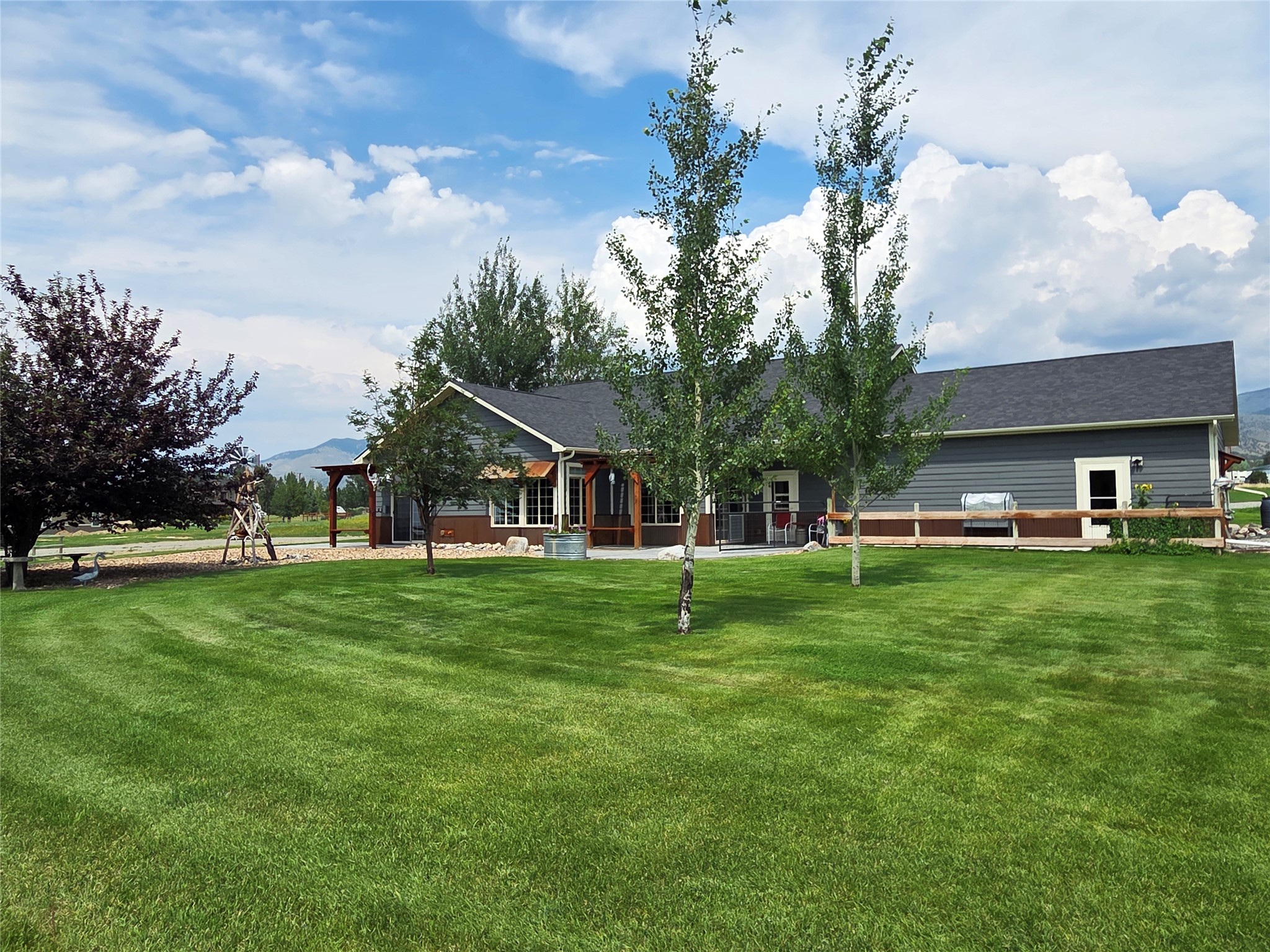 6 Hawks Court Property Photo 10