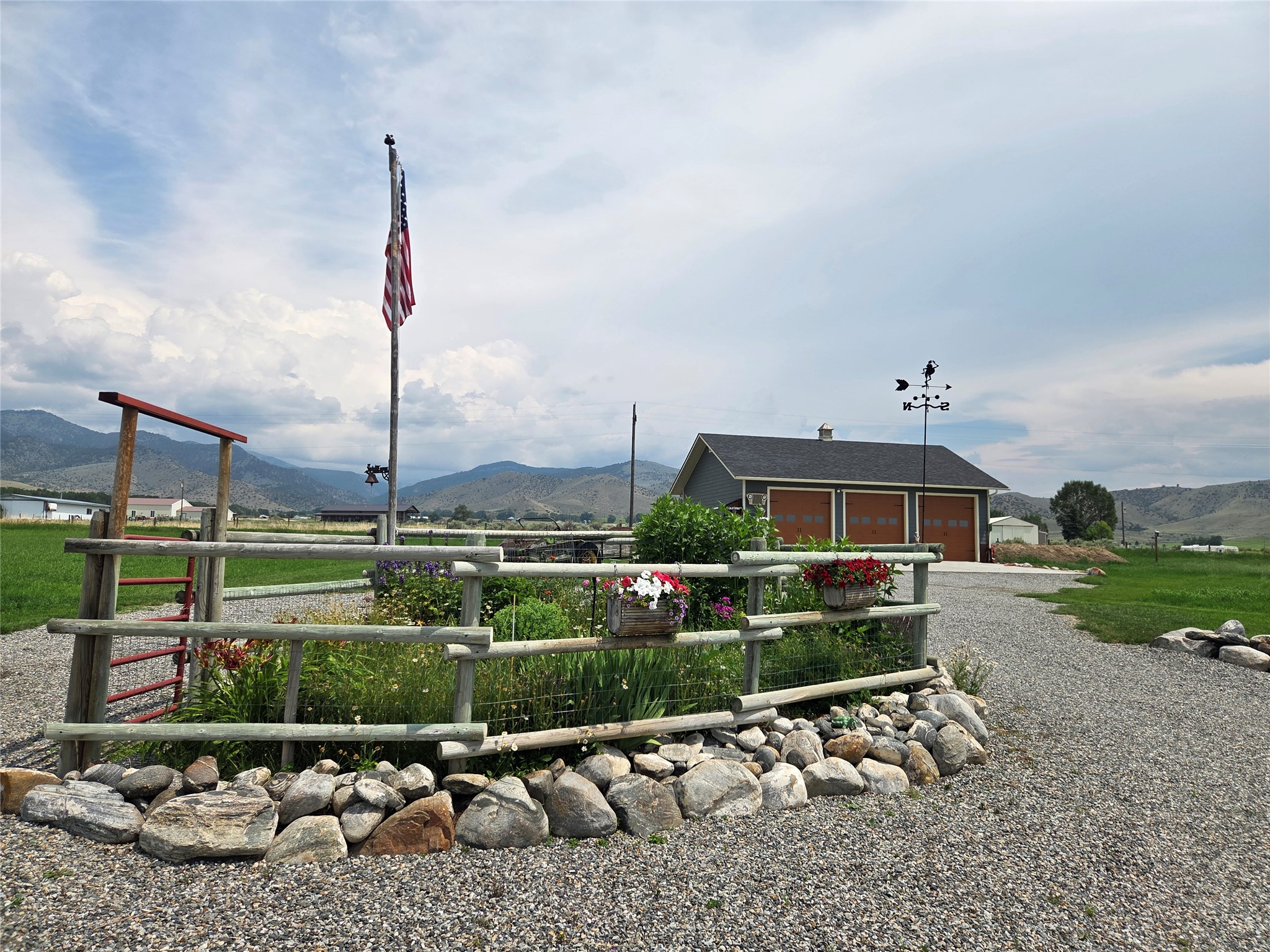 6 Hawks Court Property Photo 26