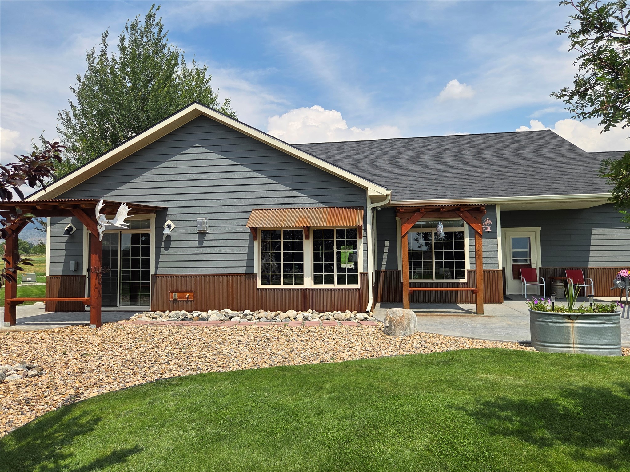6 Hawks Court Property Photo 28