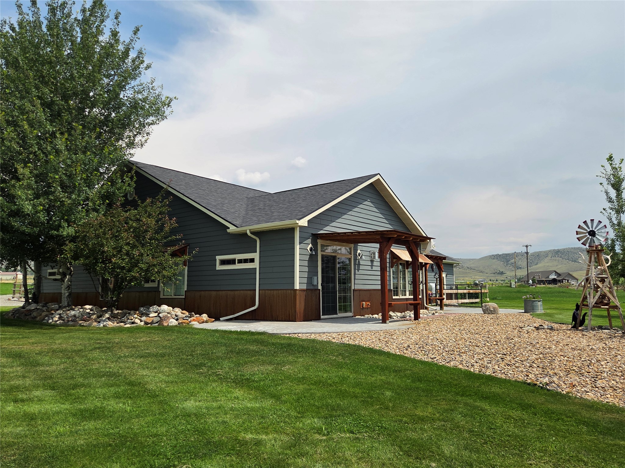 6 Hawks Court Property Photo 29