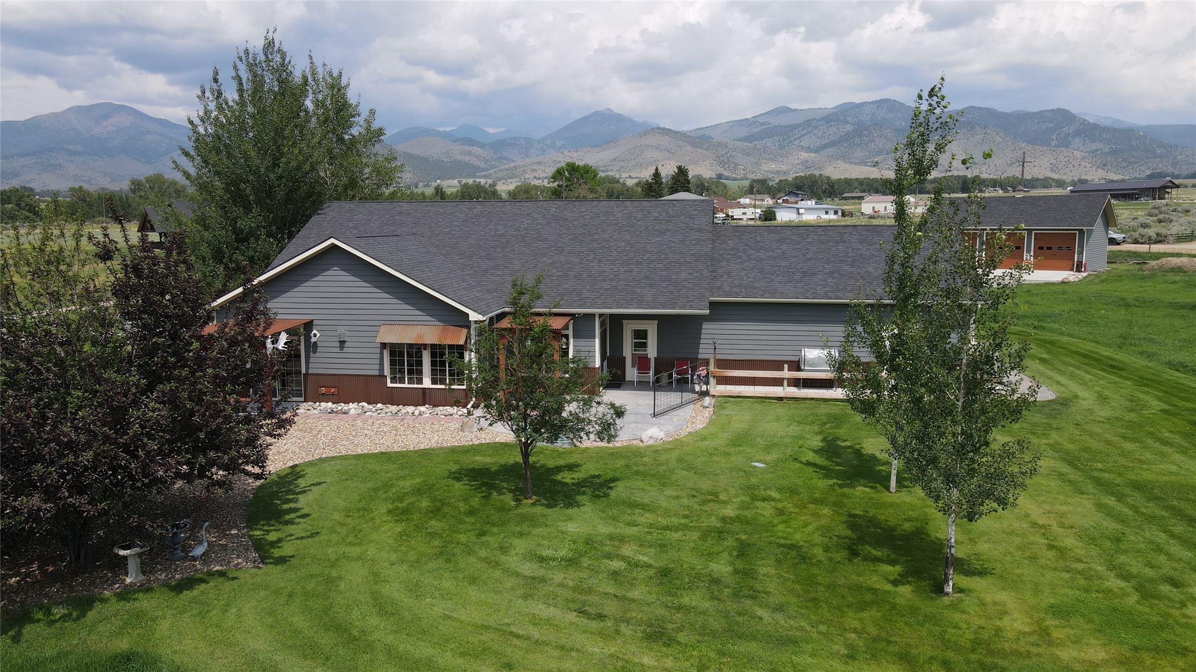 6 Hawks Court Property Photo 34