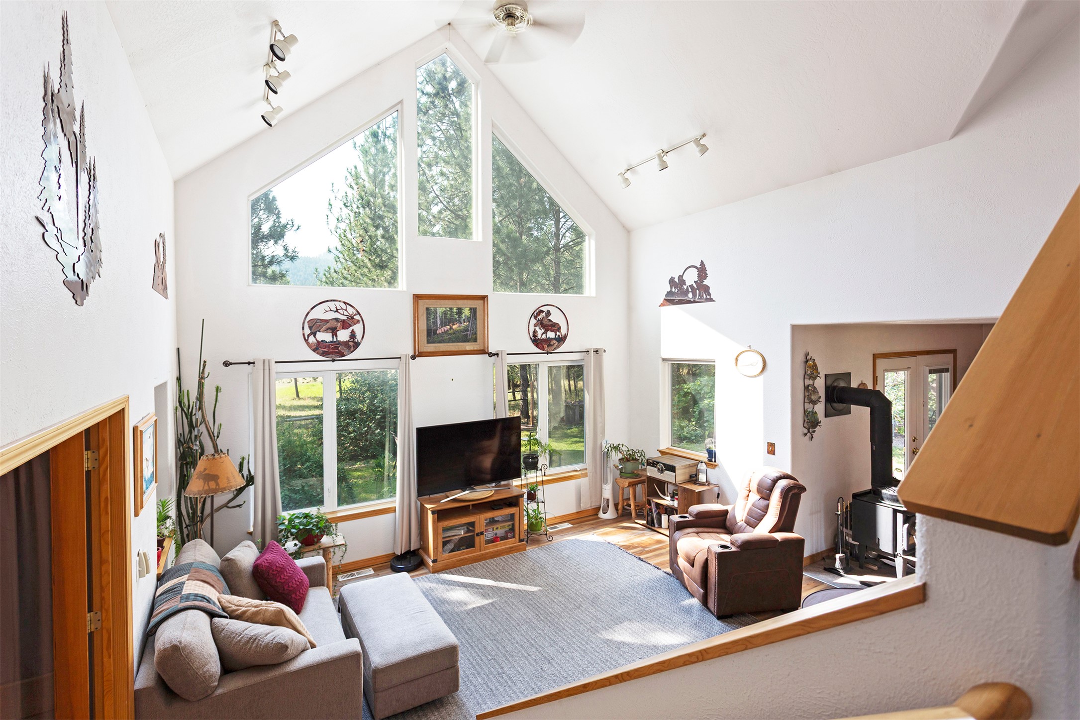 9781 Highway 12 W Property Photo 9