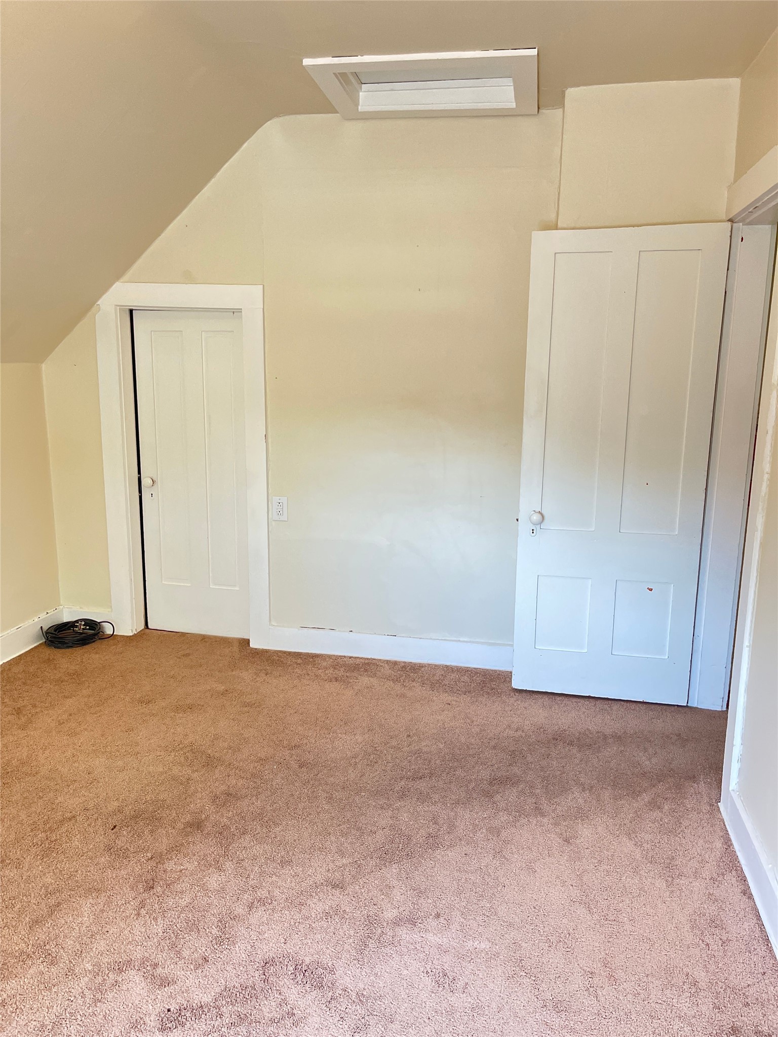 407 Madison Avenue Property Photo 14