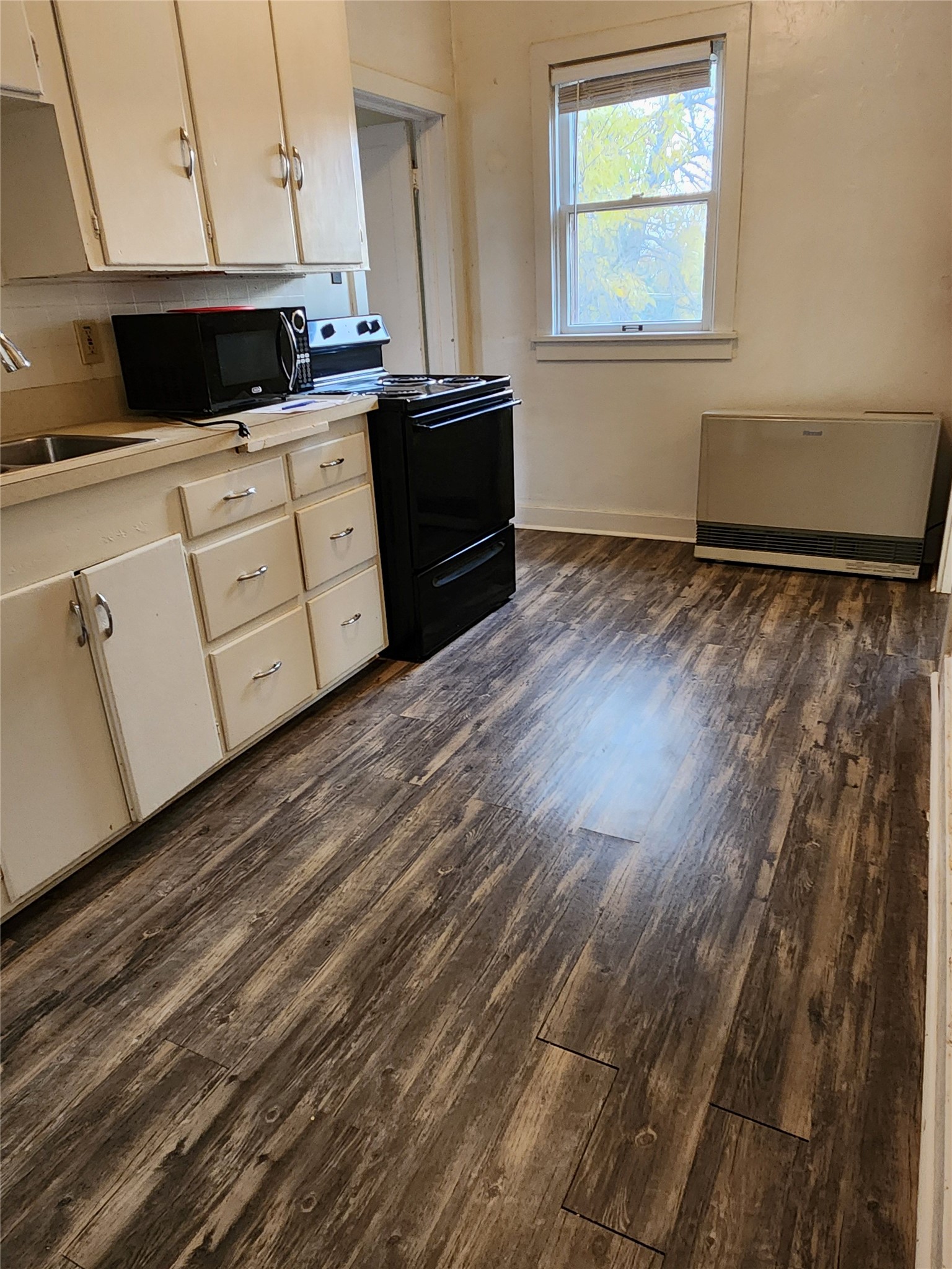 407 Madison Avenue Property Photo 19