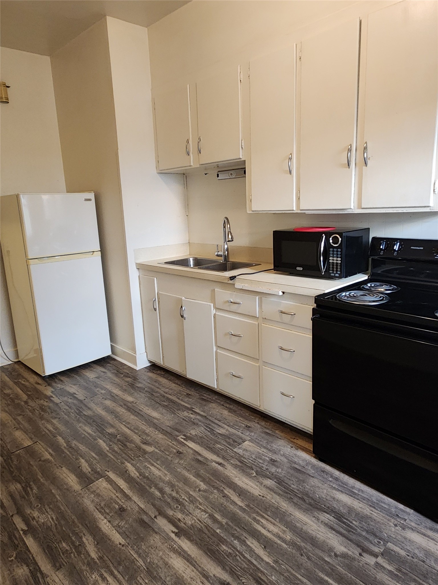 407 Madison Avenue Property Photo 20