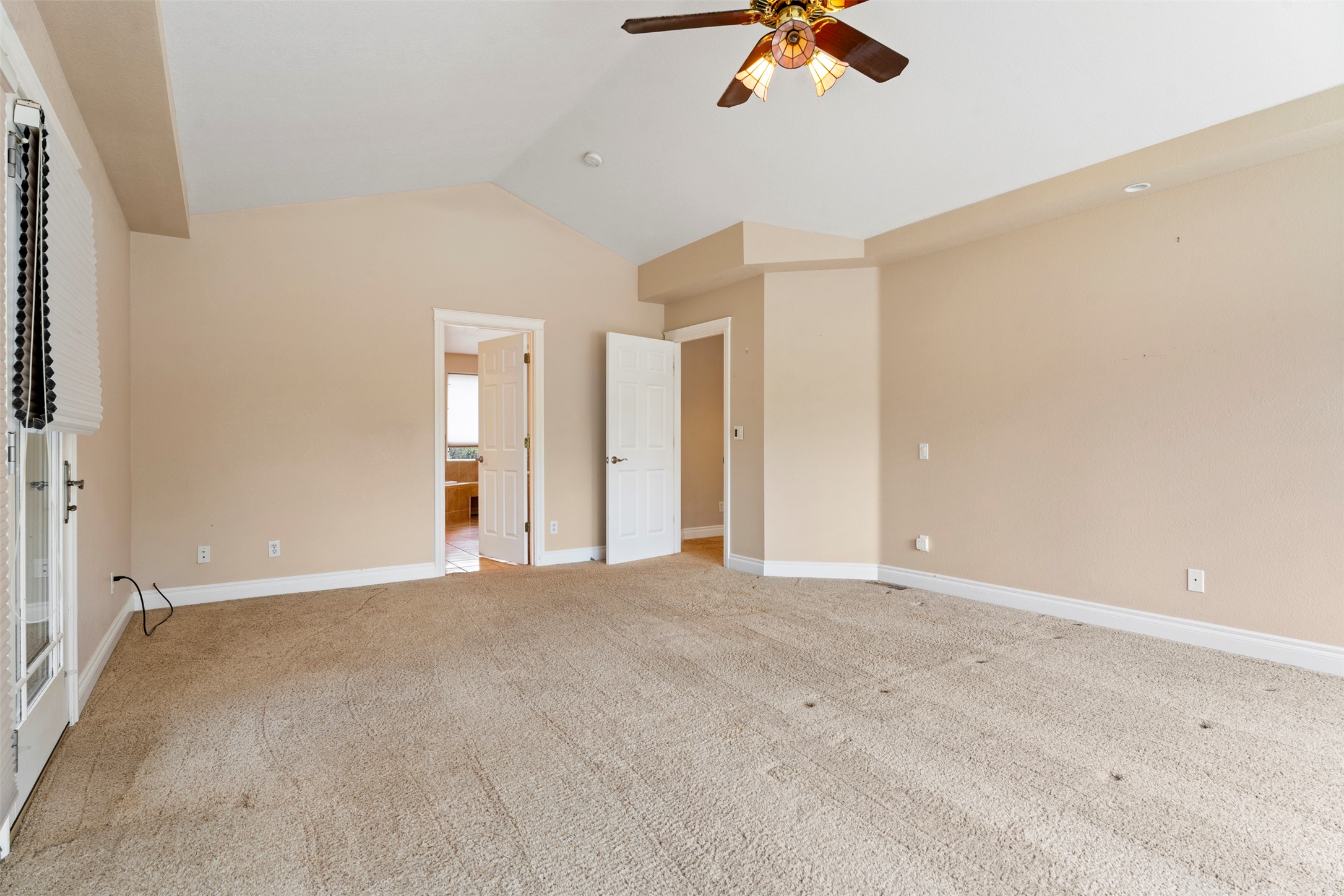 565 Chickadee Lane Property Photo 14