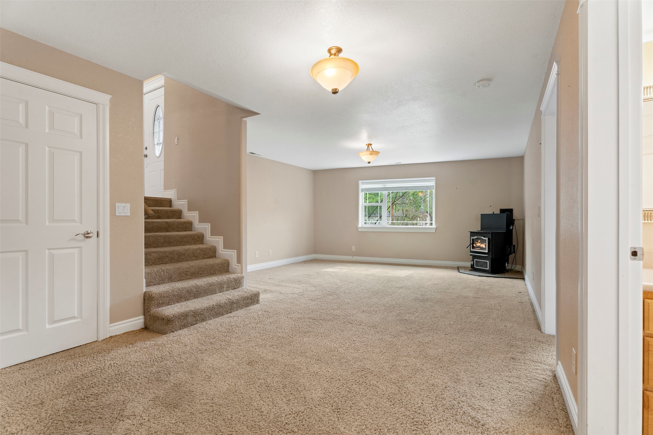 565 Chickadee Lane Property Photo 19