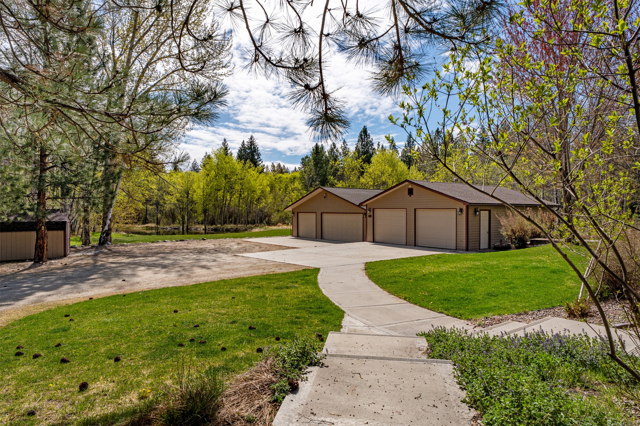 565 Chickadee Lane Property Photo 31
