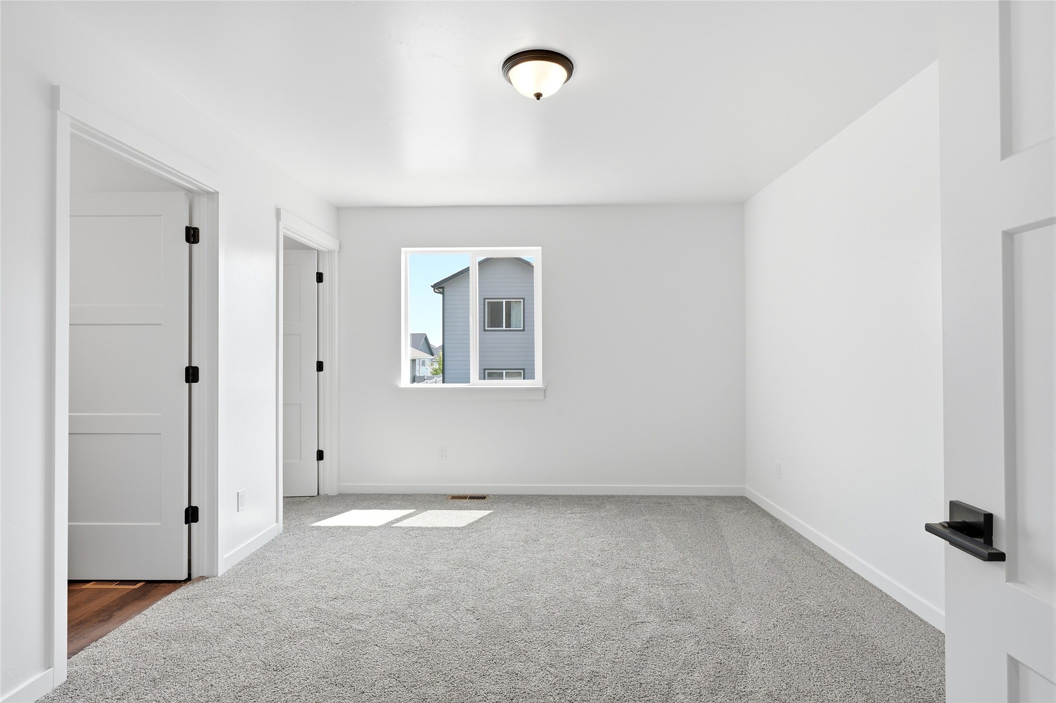 524 Eagle Valley Drive Property Photo 16