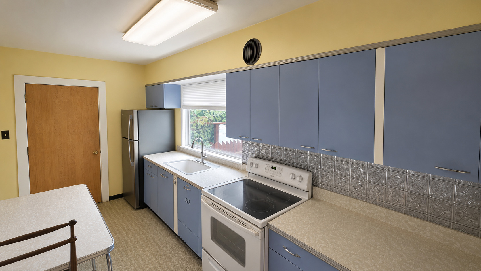 411 N Ewing Street Property Photo 5