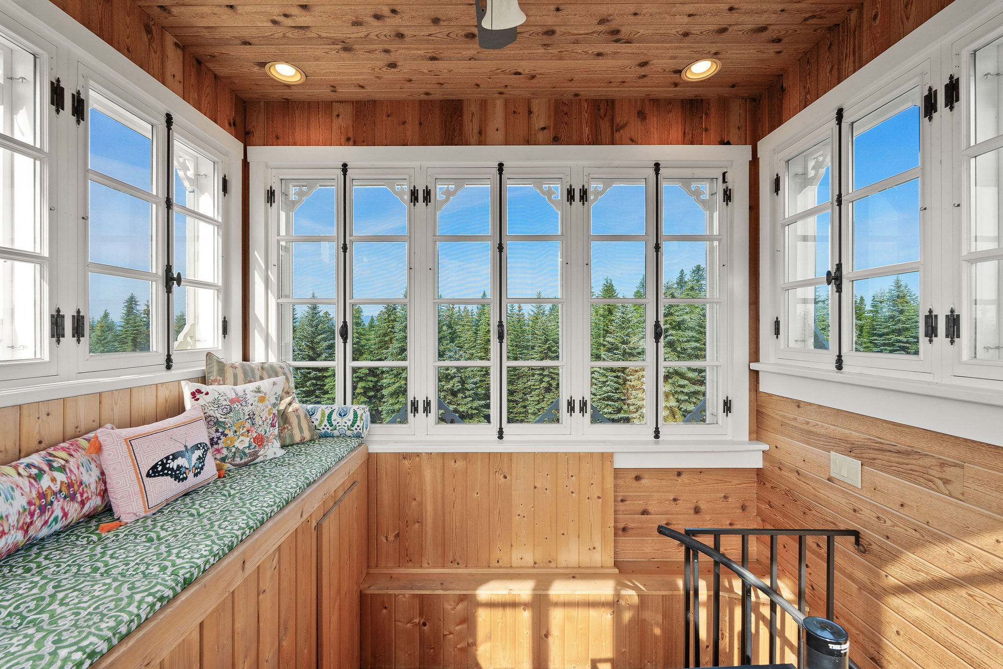 3039 And 3005 Foothill Road Property Photo 107