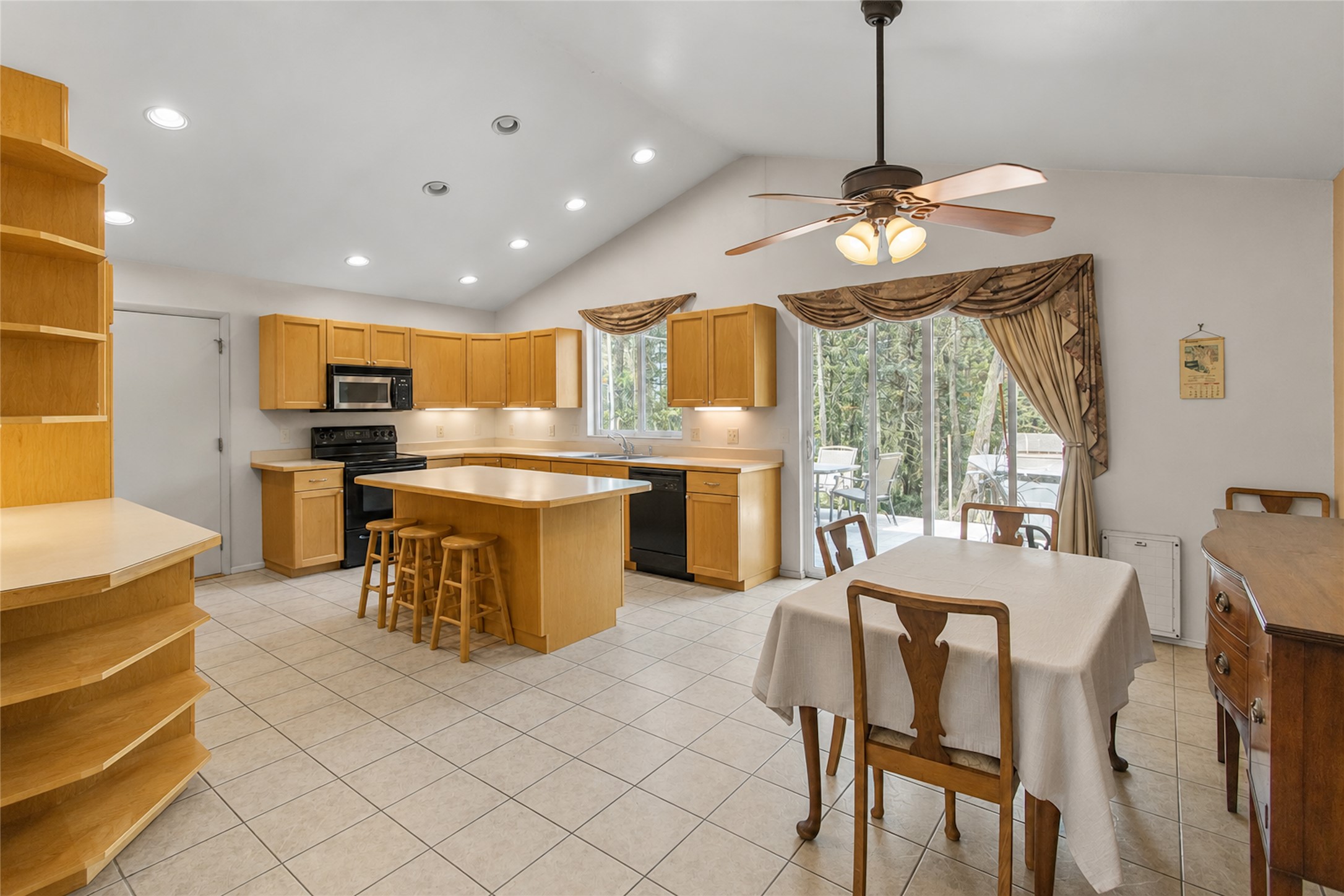385 Springhill Road Property Photo 28