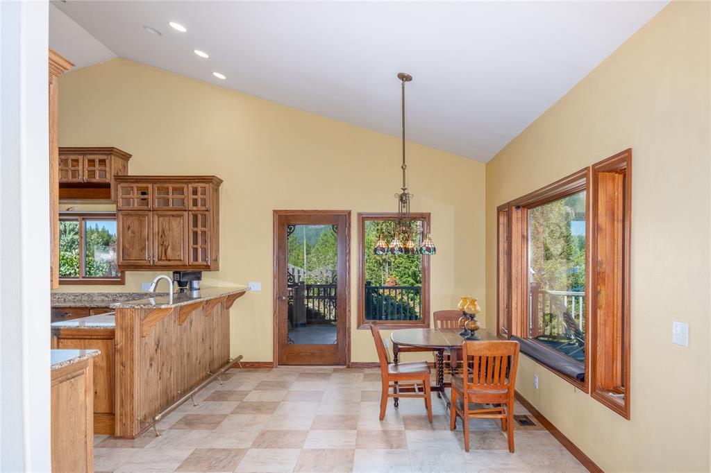 10 Northshore Drive Property Photo 13