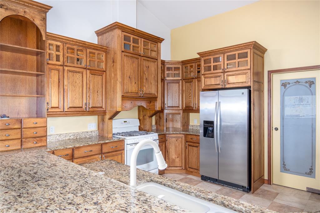 10 Northshore Drive Property Photo 14