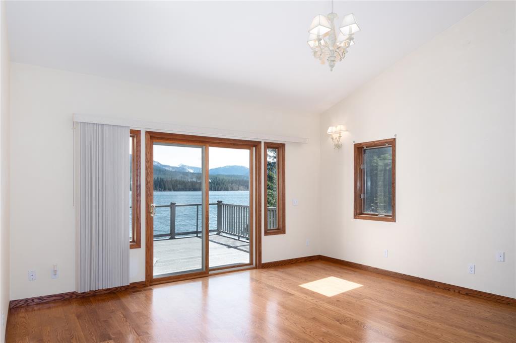 10 Northshore Drive Property Photo 17