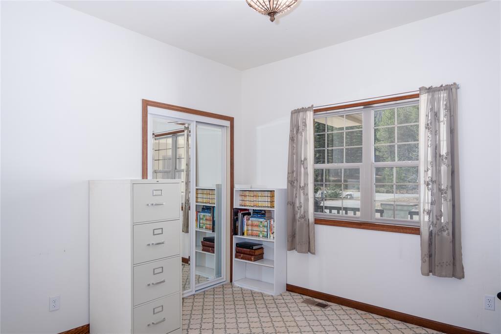 10 Northshore Drive Property Photo 22