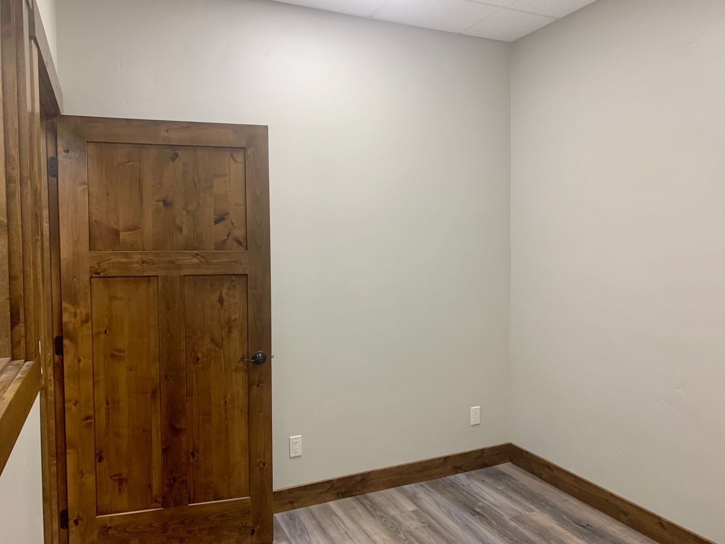 519 Nucleus Avenue 103 Property Photo 2