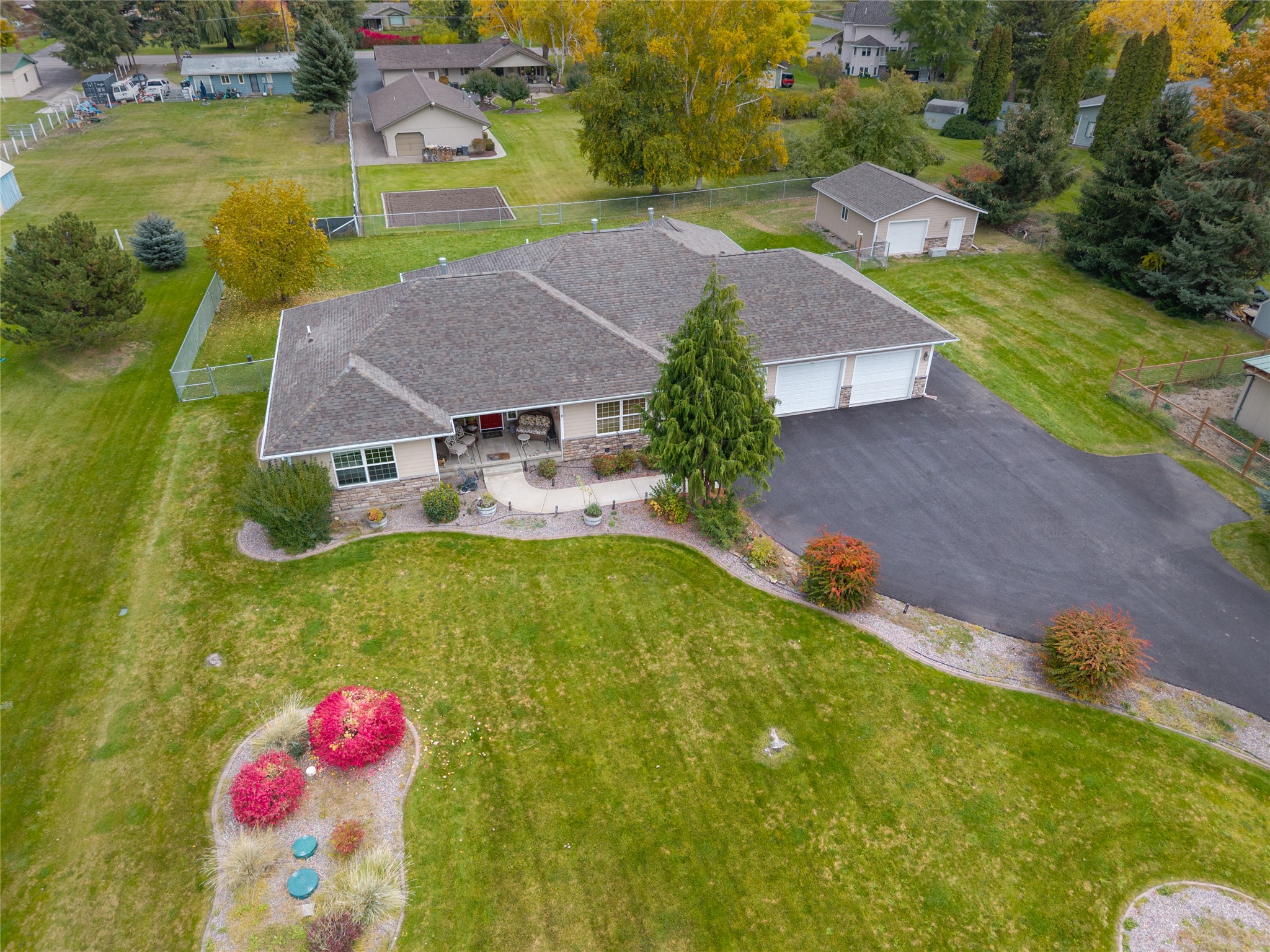 2292 Bald Eagle Close Property Photo 1