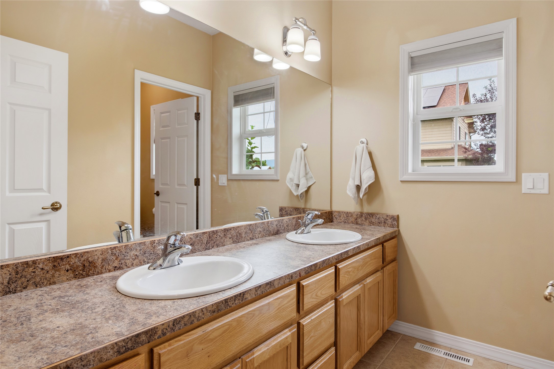 2292 Bald Eagle Close Property Photo 25