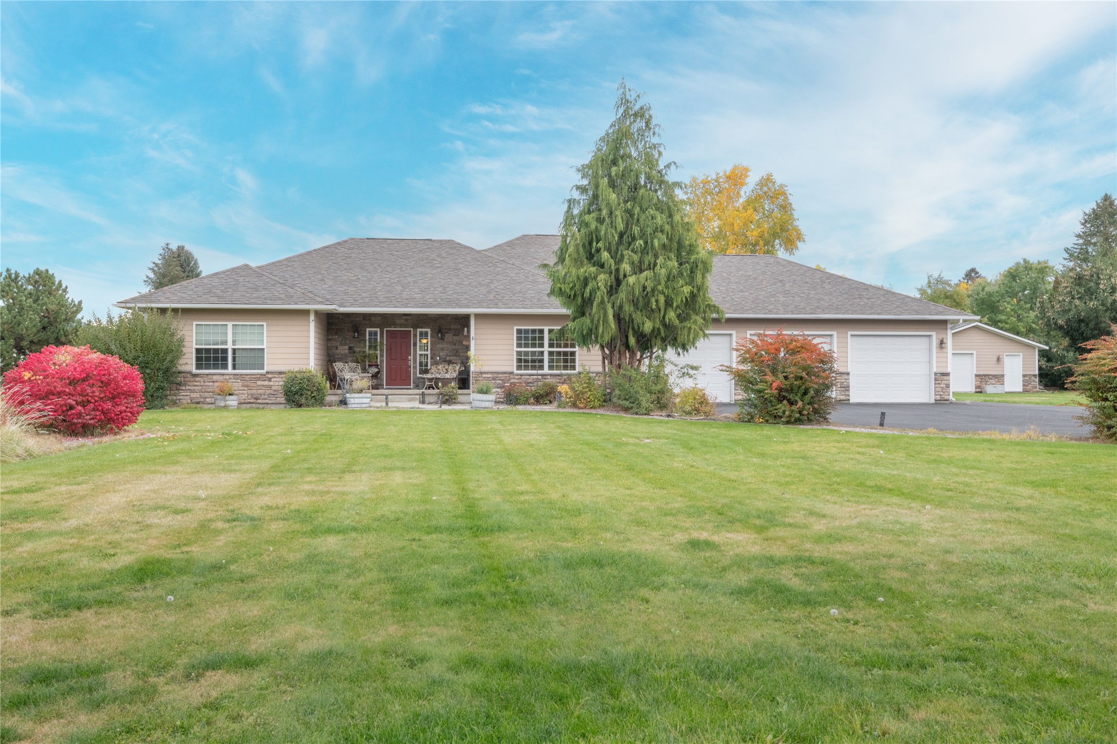 2292 Bald Eagle Close Property Photo 44