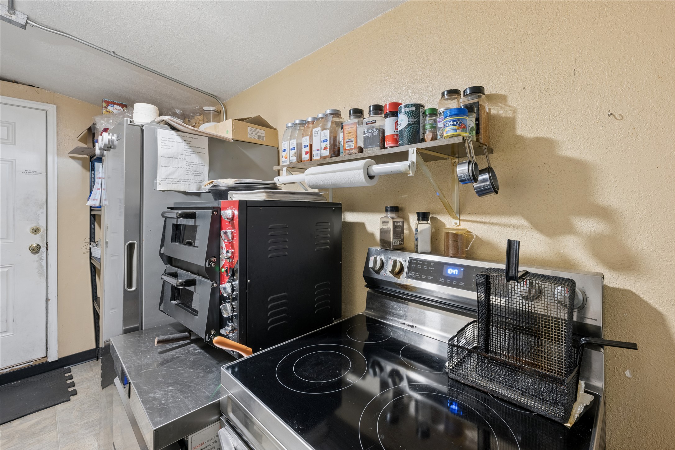 160 E Front Street Property Photo 18