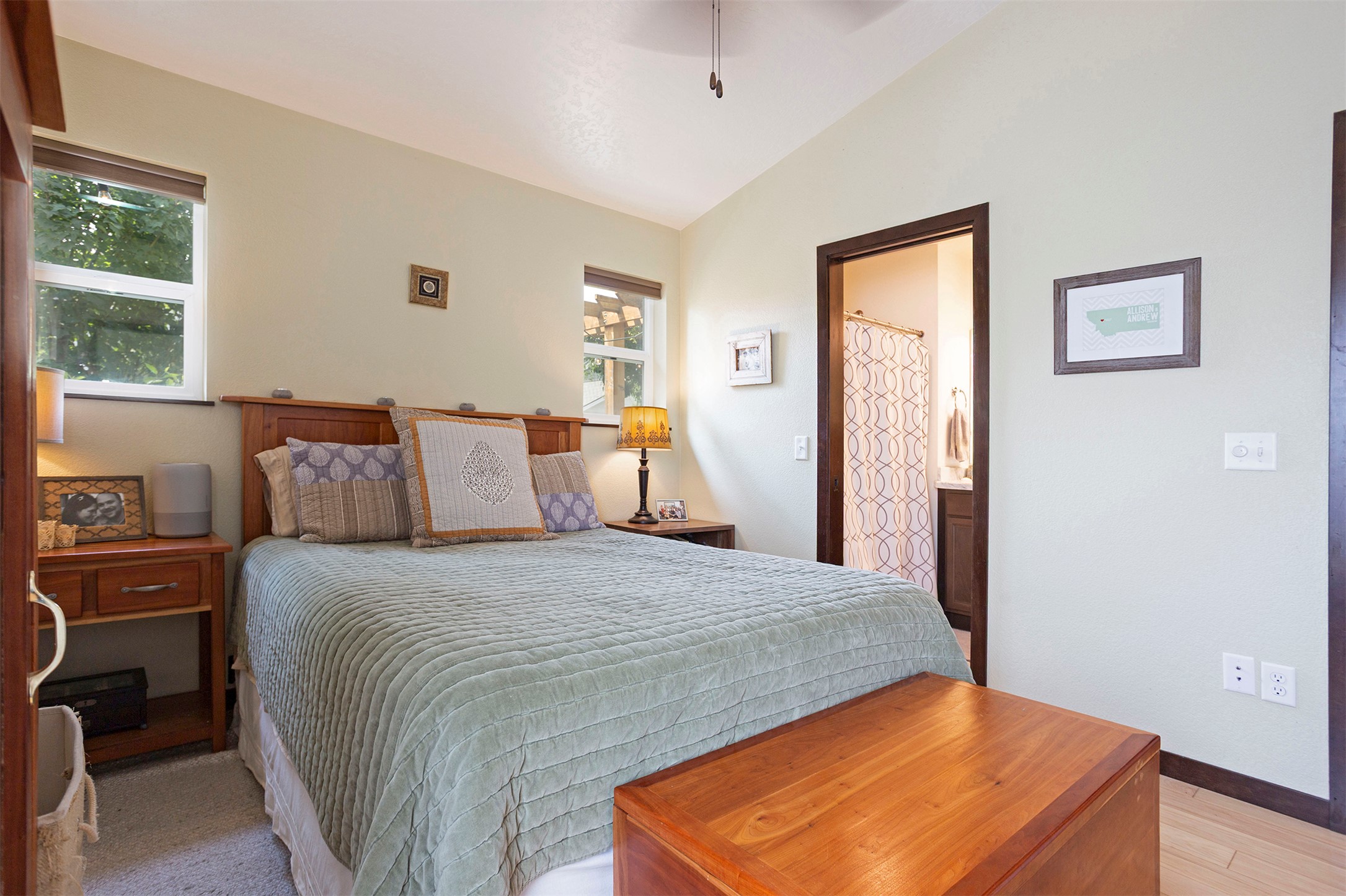 1105 Village Way Property Photo 17