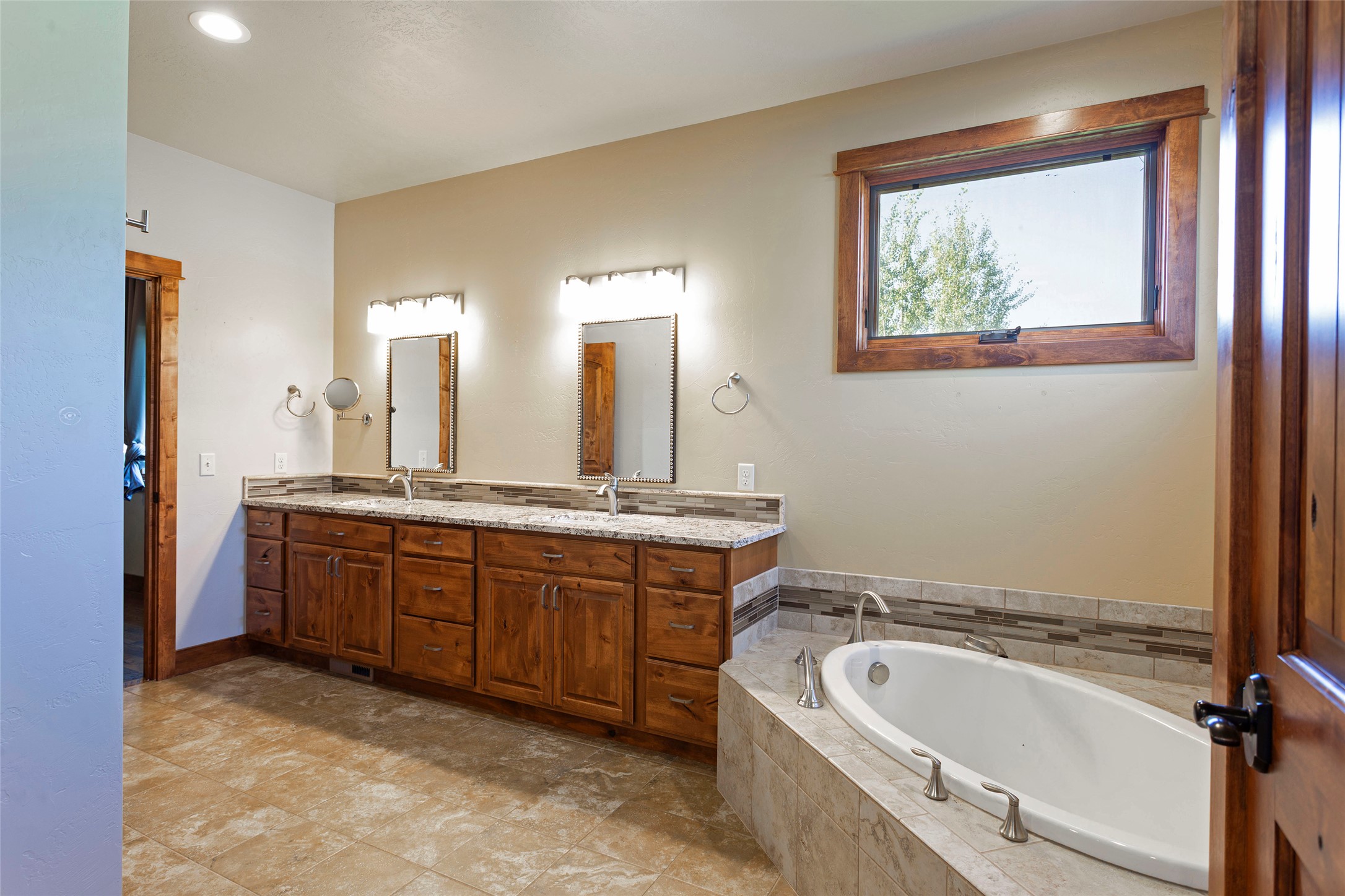 113 Silverado Trail Property Photo 17
